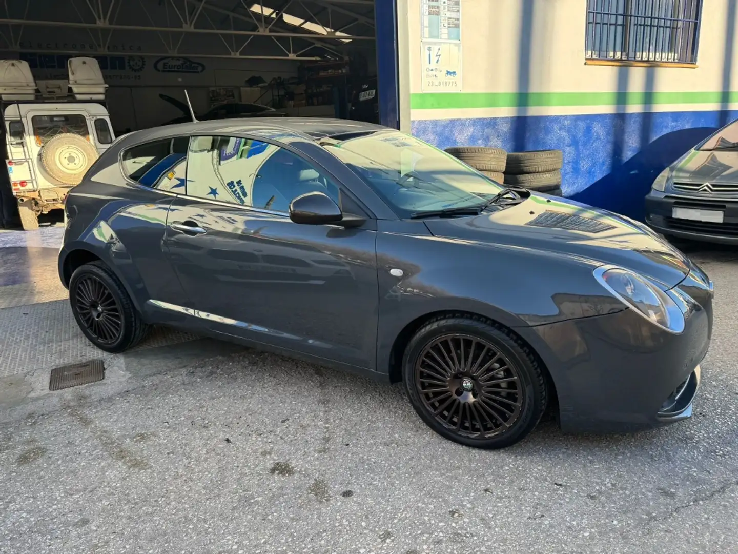 Alfa Romeo MiTo 1.3JTDm S&S 85 Gris - 1