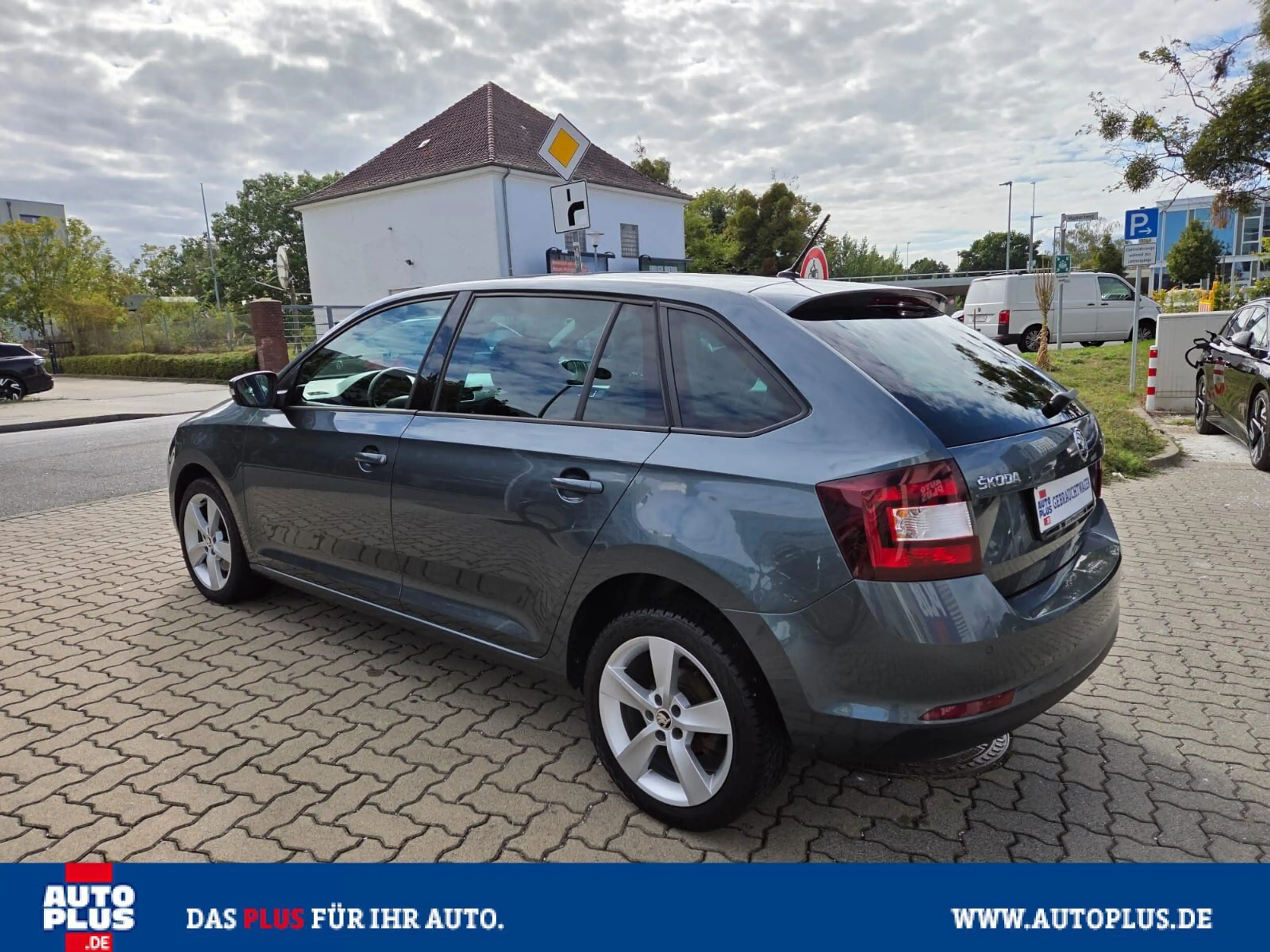 Skoda Rapid/Spaceback Spaceback 1.0 TSI Clever NAVI+PDC+SITZHZG — photo 4