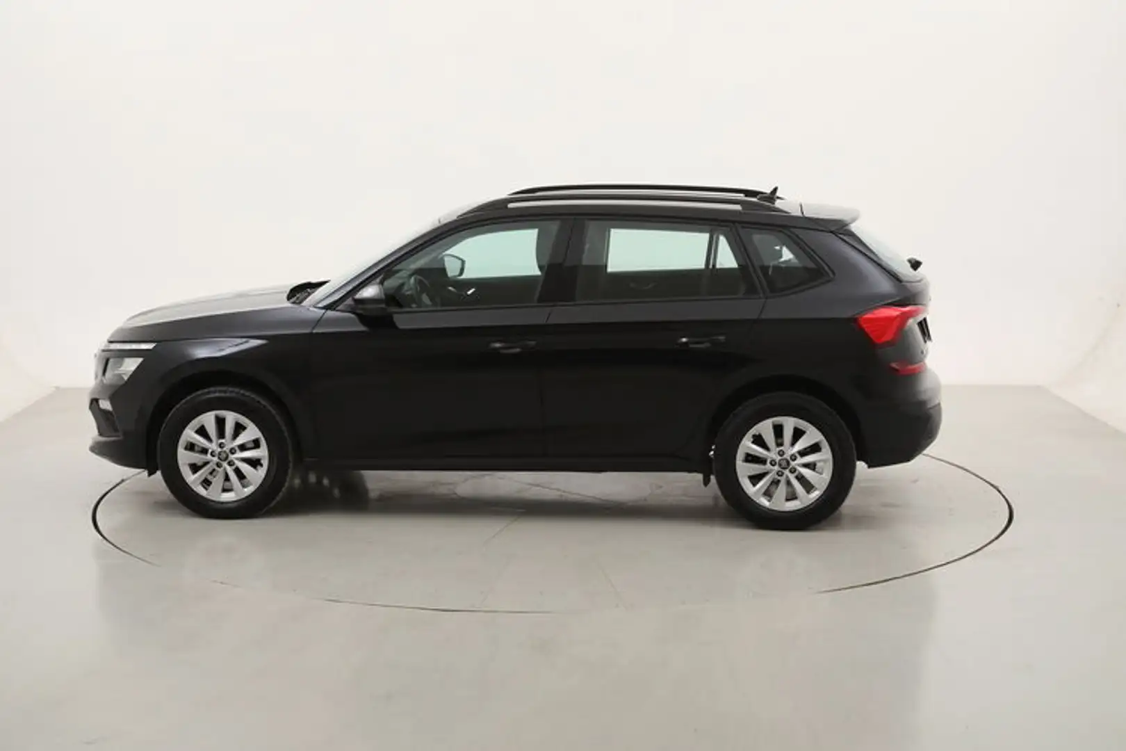 Skoda Kamiq Selection 1.0 Benzina 95CV Nero - 2