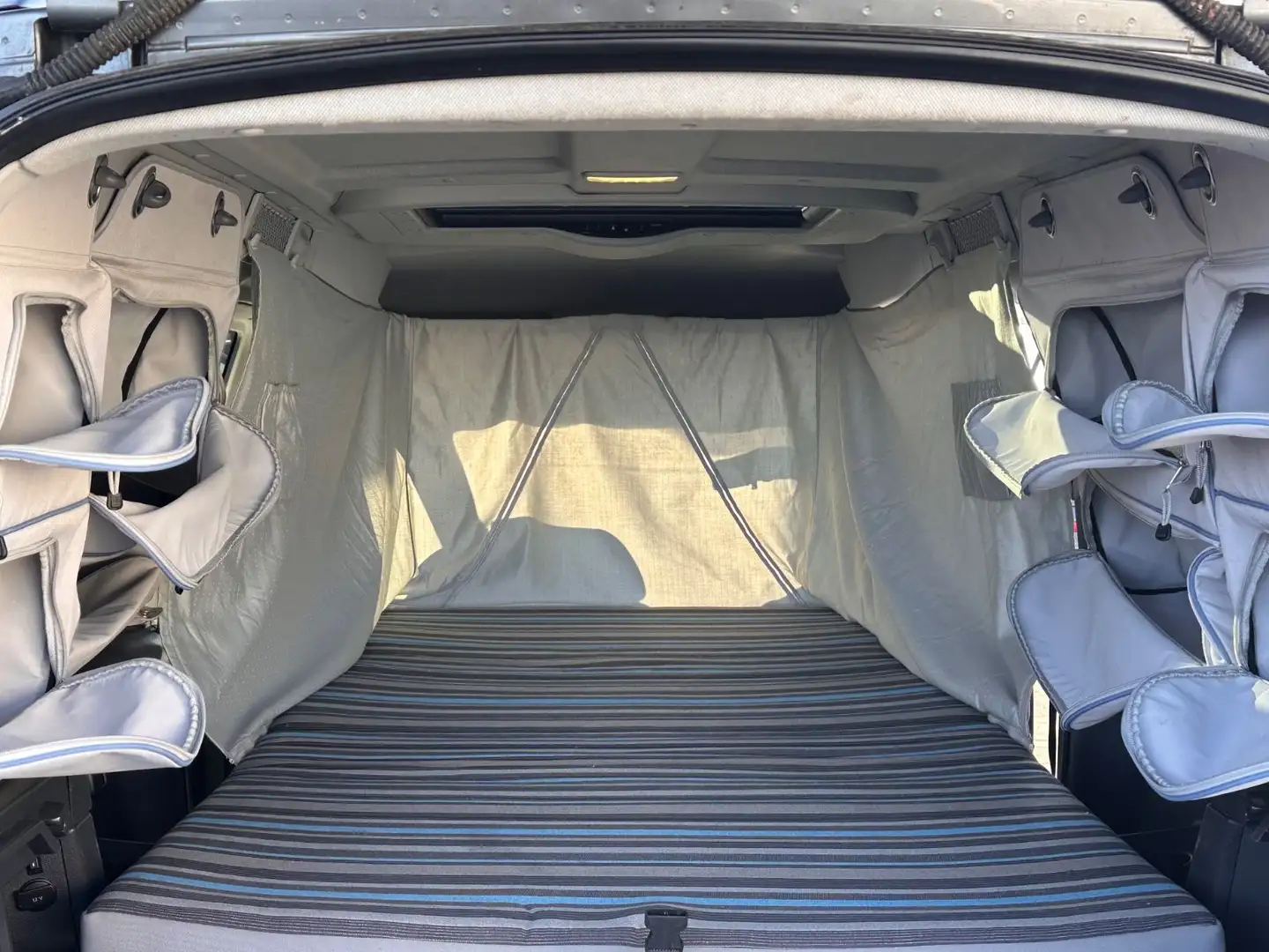 Volkswagen Caddy  Maxi Tramper *BETT*CAMPER*STANDHEIZUNG* Grau - 1