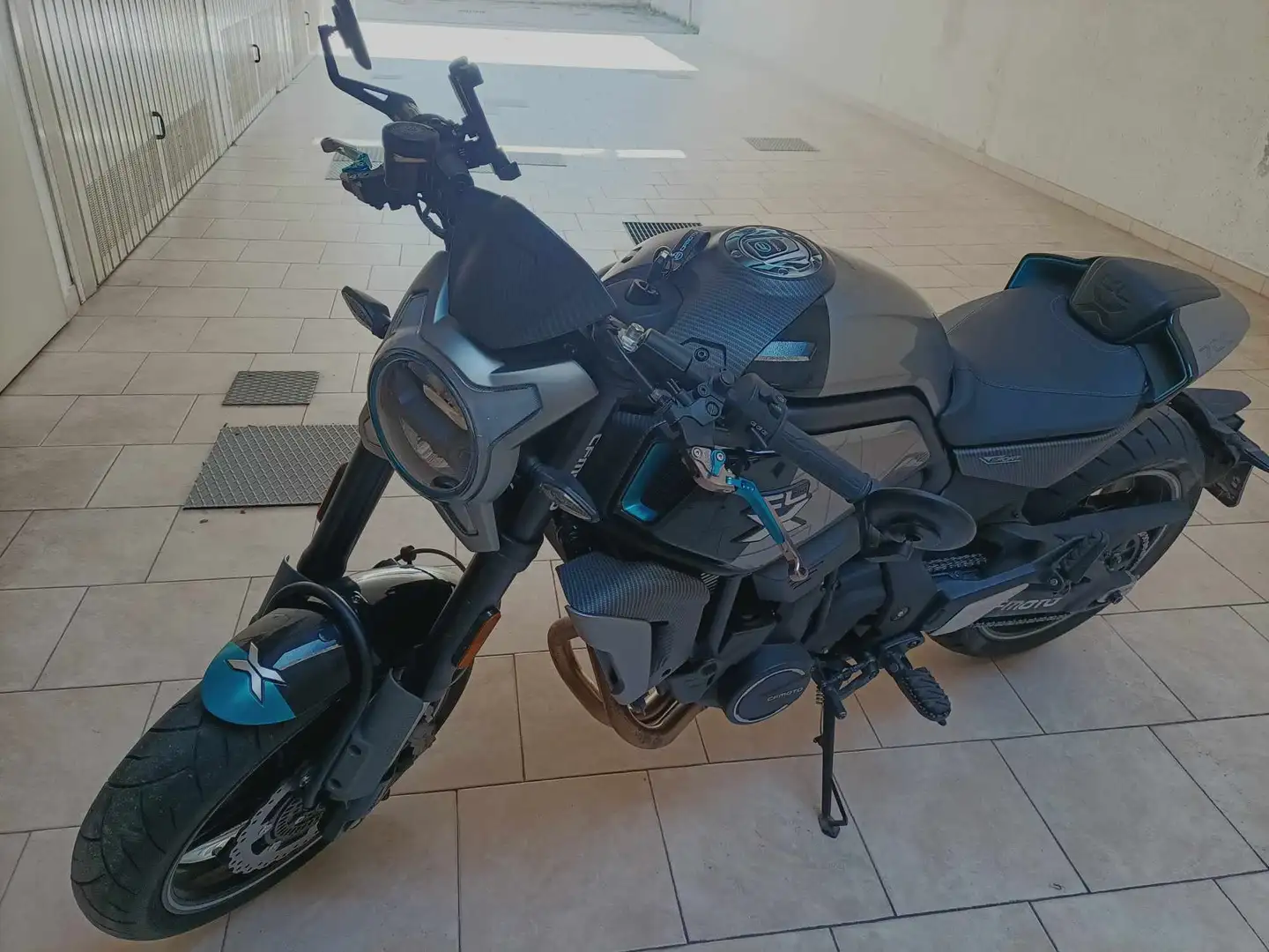 CFMOTO 700 CL-X Sport Grigio - 1