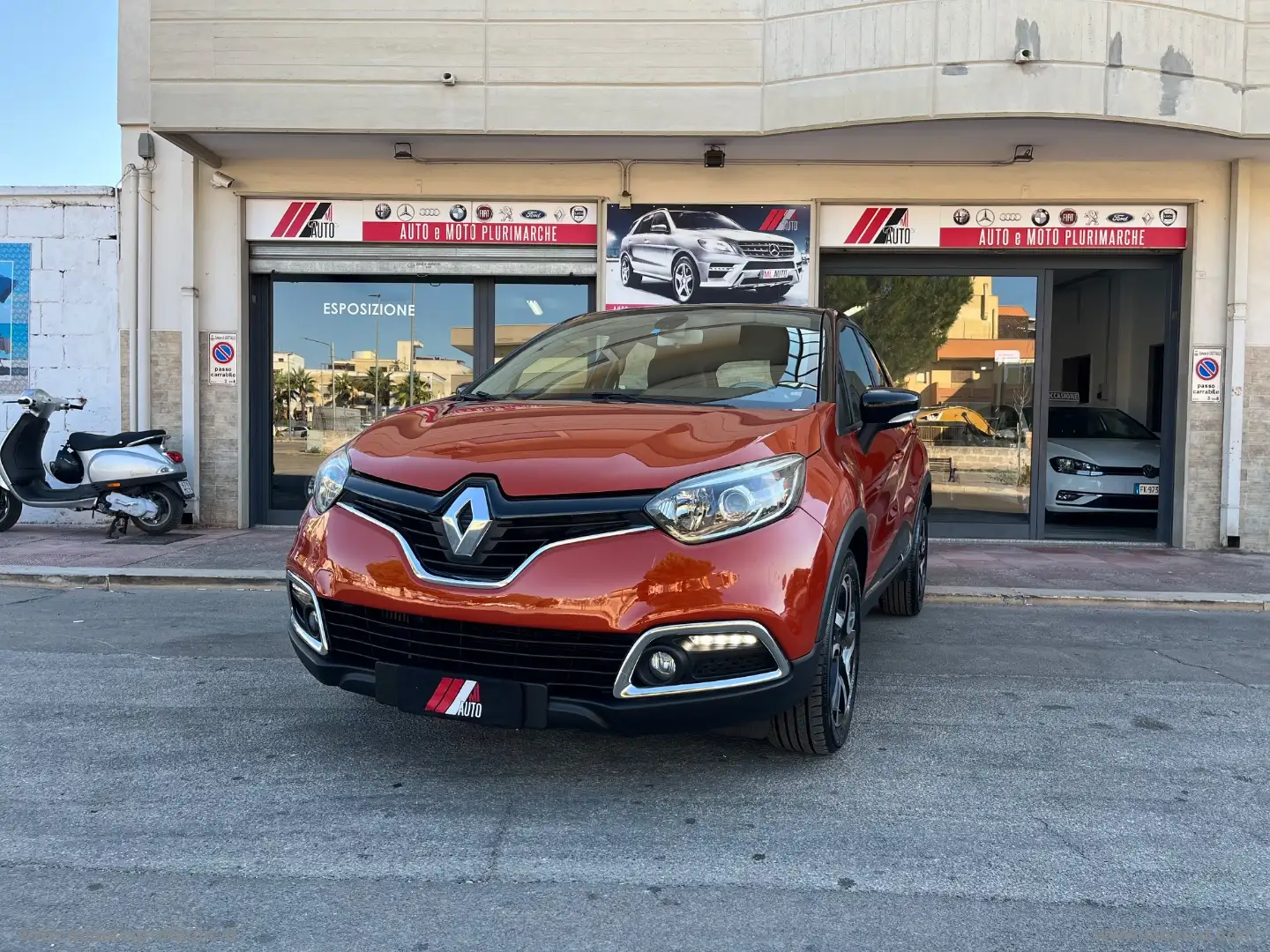Renault Captur dCi 8V 90 CV S&S Energy Intens Arancione - 2