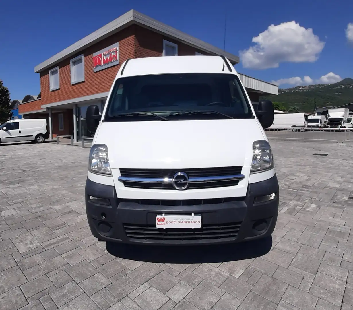 Opel Movano 33 2.5 CDTI 16V Alb - 2