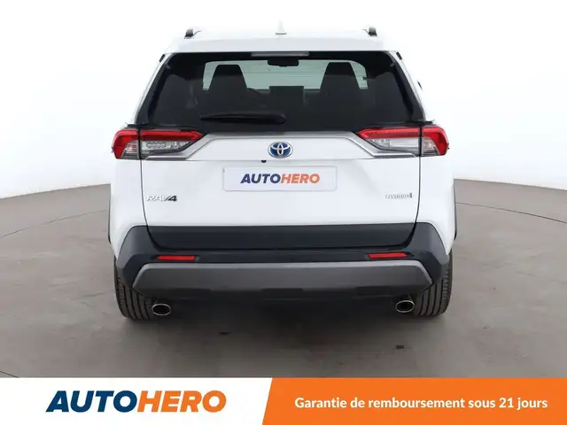 Toyota Rav4 view 5