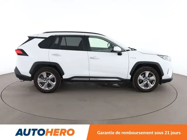 Toyota Rav4 view 7