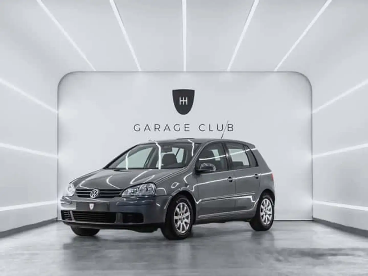 Volkswagen Golf 1.6 FSI Sportline - 1