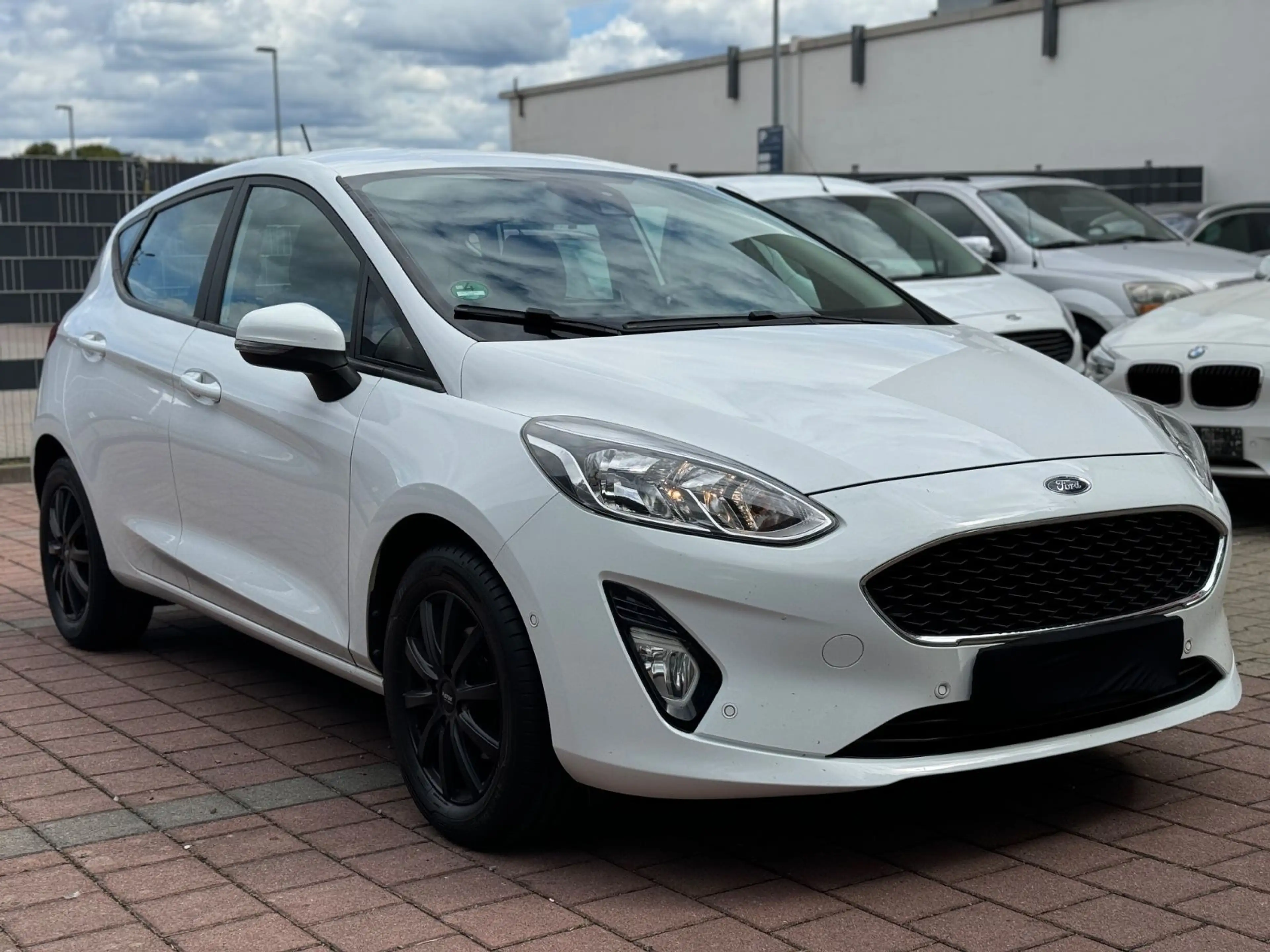 Ford Fiesta 1.0 Ecoboost Cool&Connect PDC/NAVI/KLIMA — photo 3