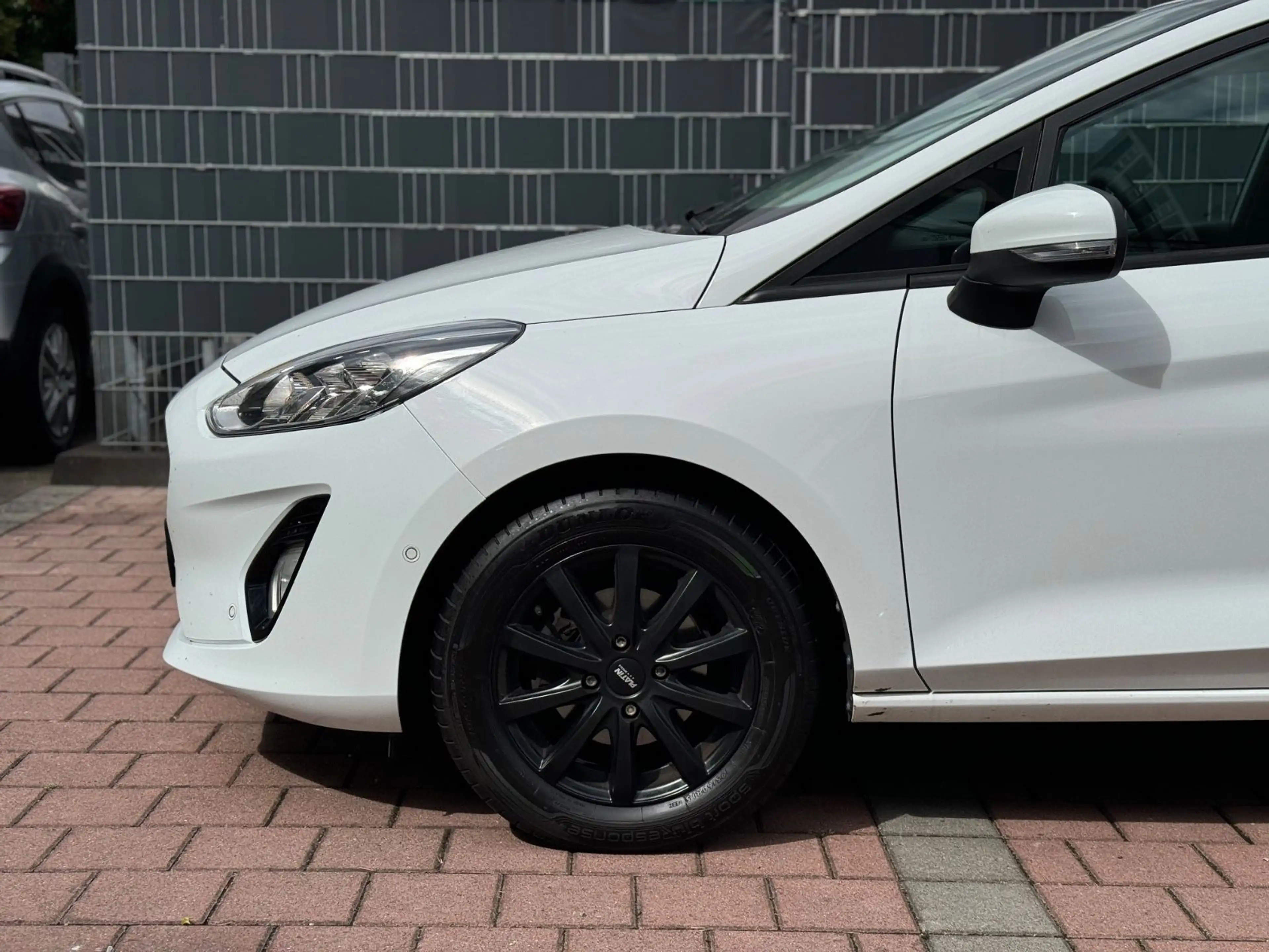 Ford Fiesta 1.0 Ecoboost Cool&Connect PDC/NAVI/KLIMA — photo 6