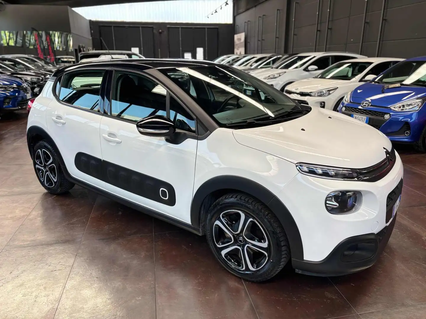 Citroen C3 BlueHDi 100 S&S Shine Blanco - 1