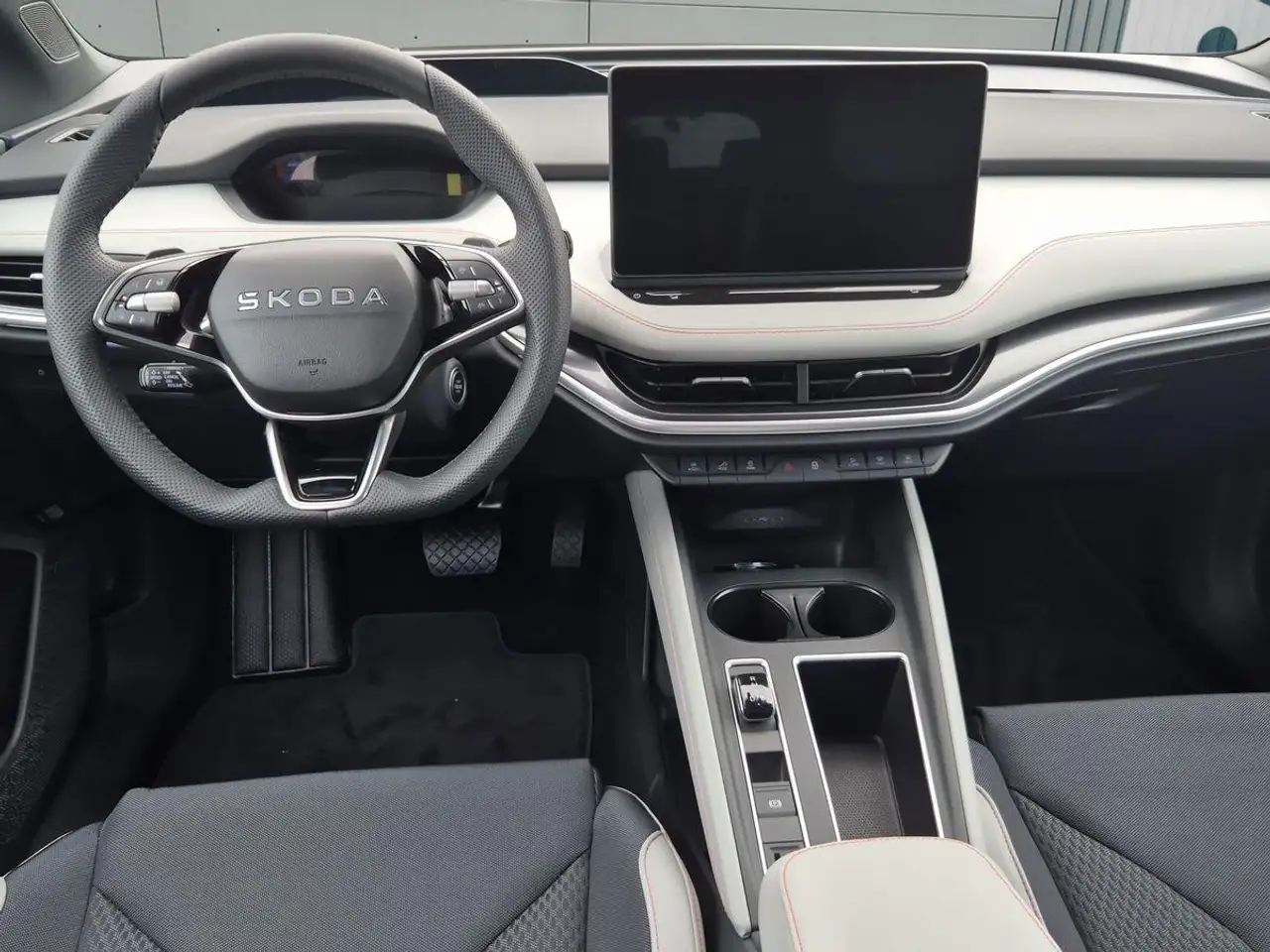 Skoda Enyaq 2026 — фото 13