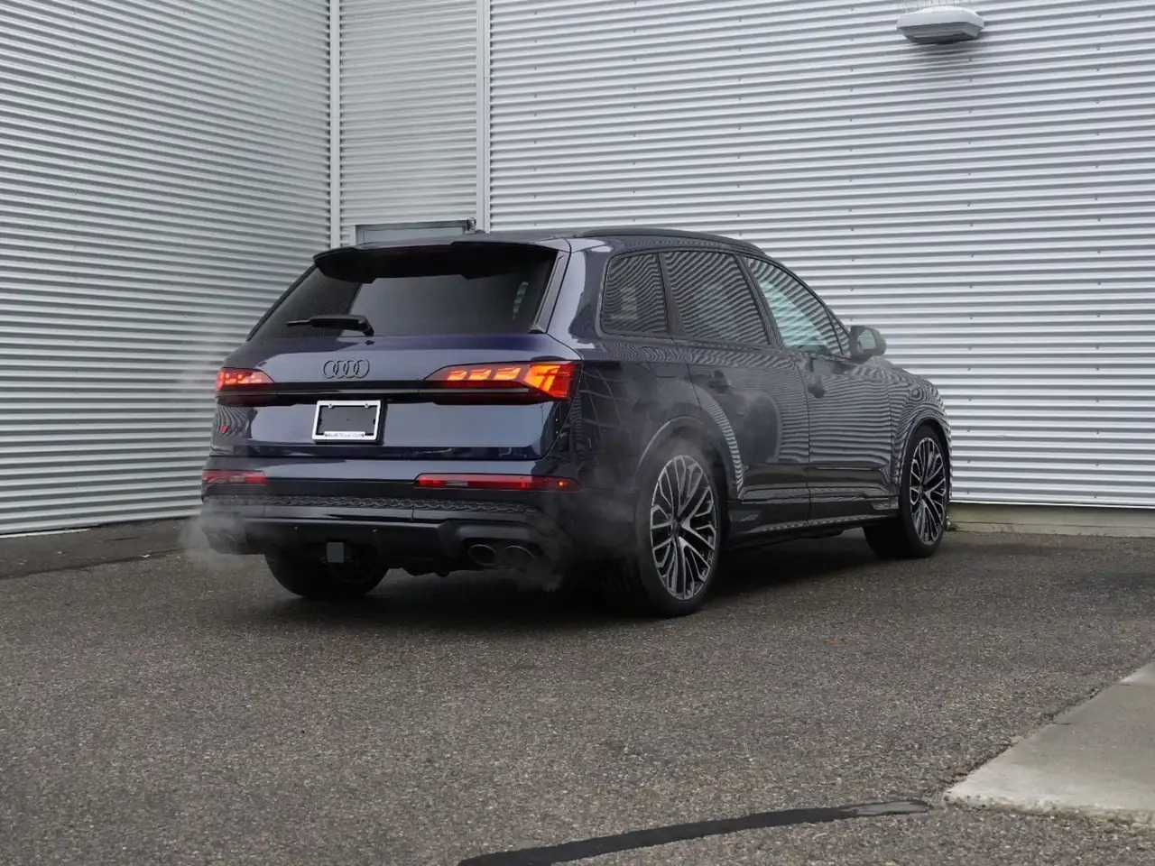 Audi SQ7 снимка Audi SQ7