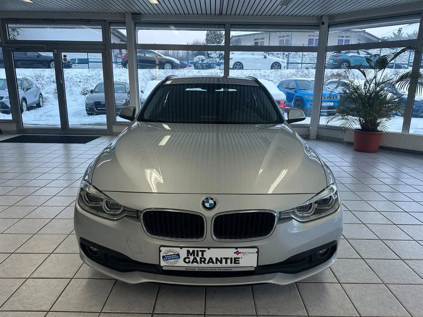 BMW 318 dA Touring *LED*Navi*Sitzheizung* Argent - 2