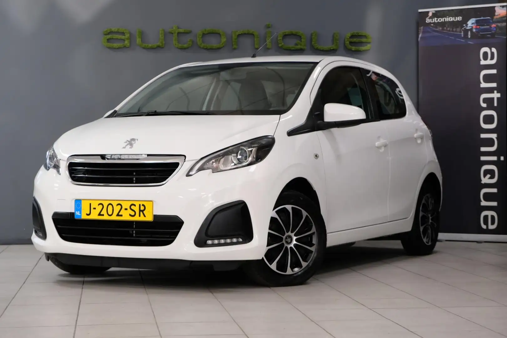 Peugeot 108 1.0 e-VTi Active airco/Bluetooth/btw Weiß - 1