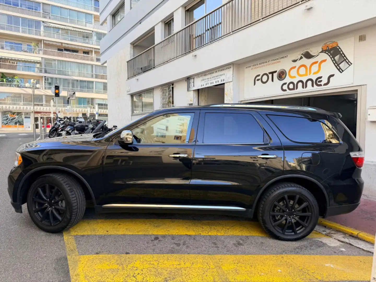 Dodge Durango 3.6 V6 295 SXT Schwarz - 2