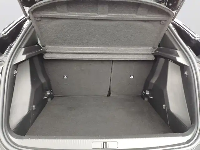 Peugeot 2008 view 7