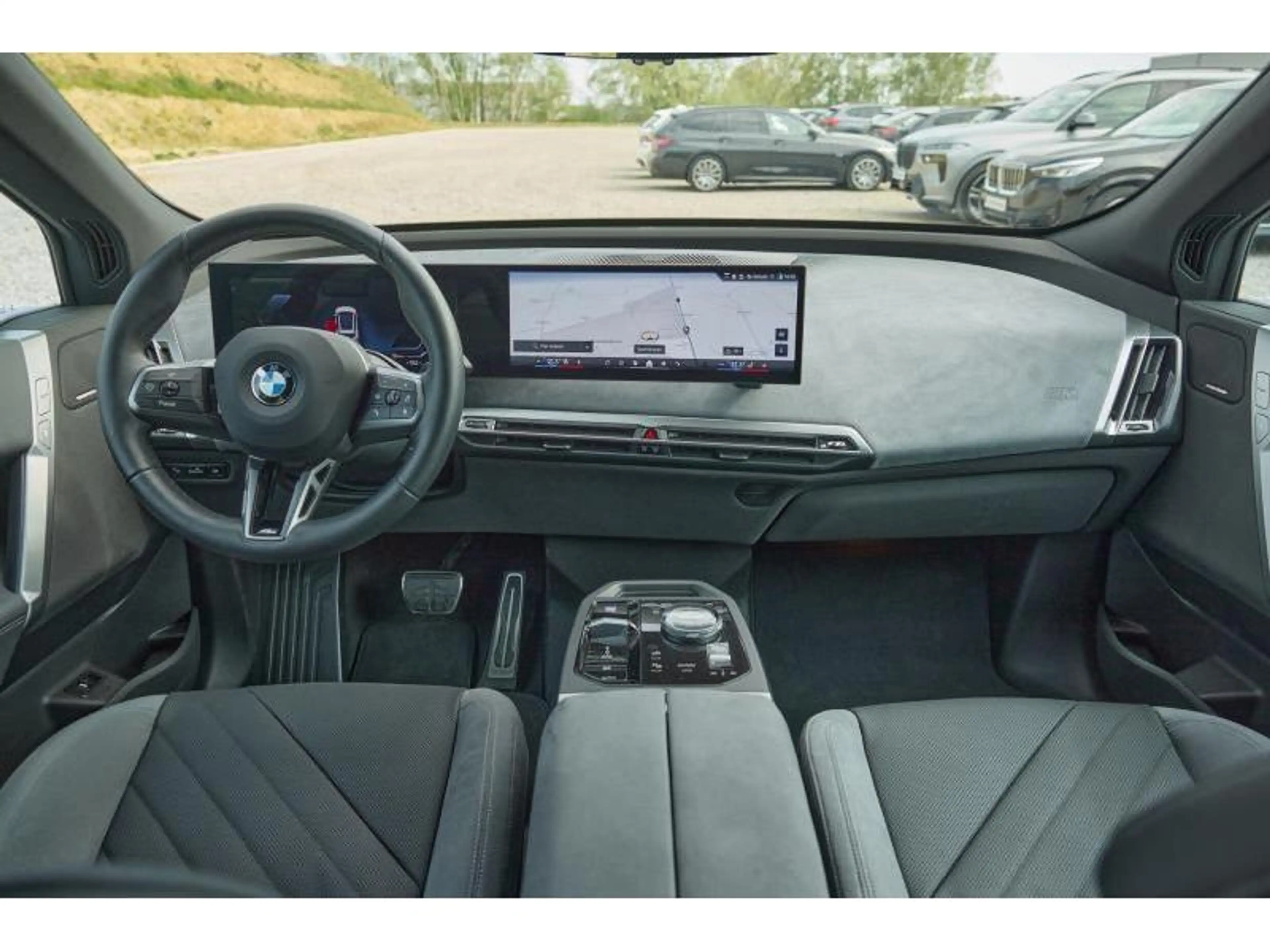 BMW iX iX xDrive45 — photo 7