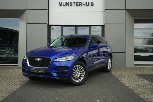 Jaguar F-Pace 2.0t AWD Pure | Verwarmde voorstoelen |