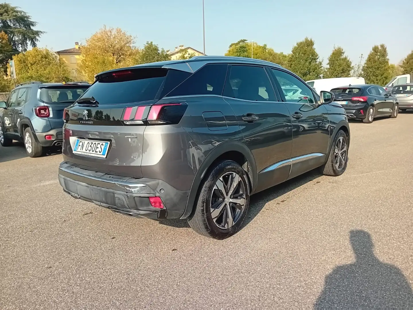 Peugeot 3008 1.6 bluehdi GT Line E6 Automatico GANCIO TRAINO Grigio - 2