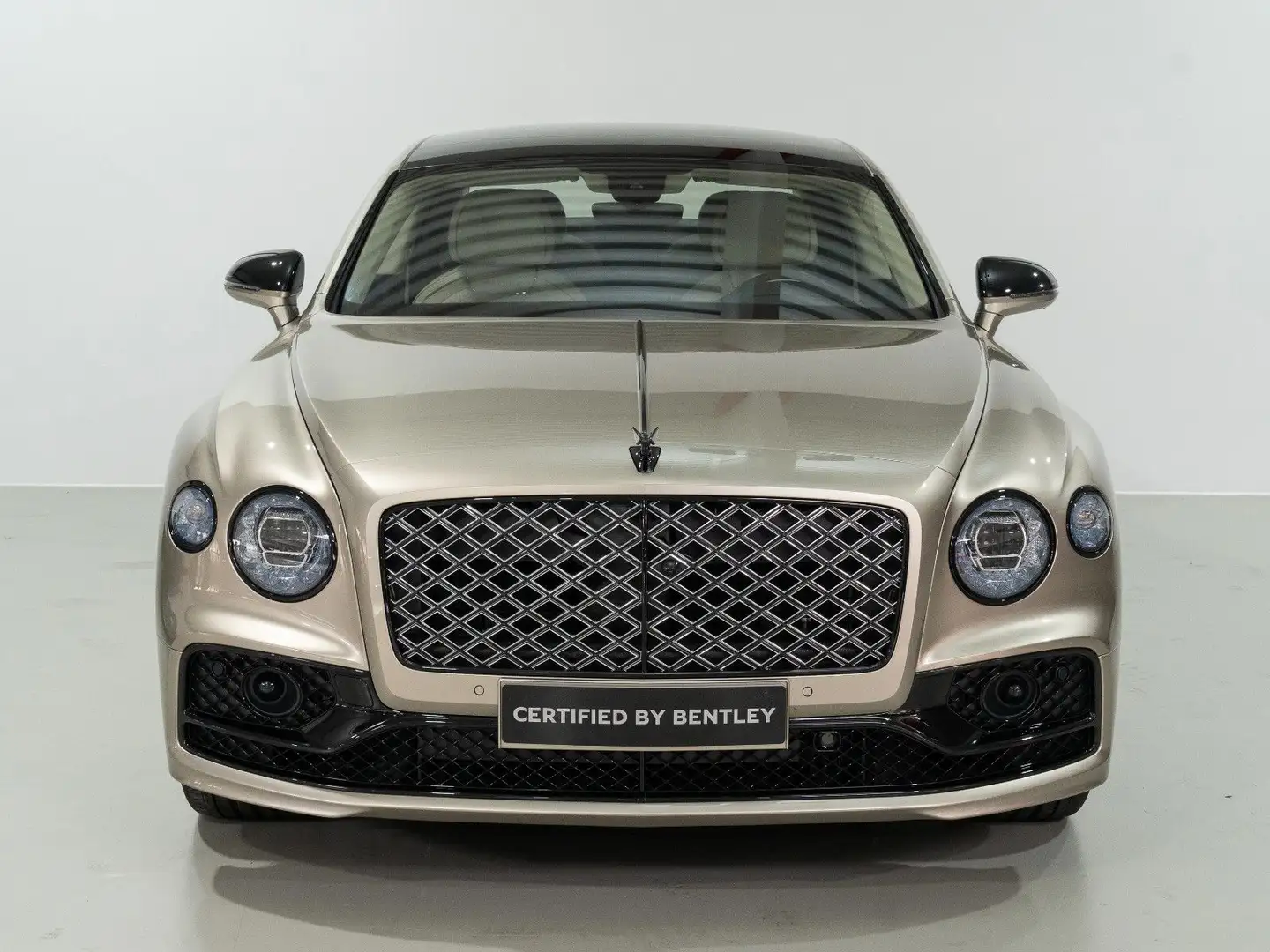 Bentley Flying Spur MULLINER EDITION HYBRID LP €334.783 Gold - 2