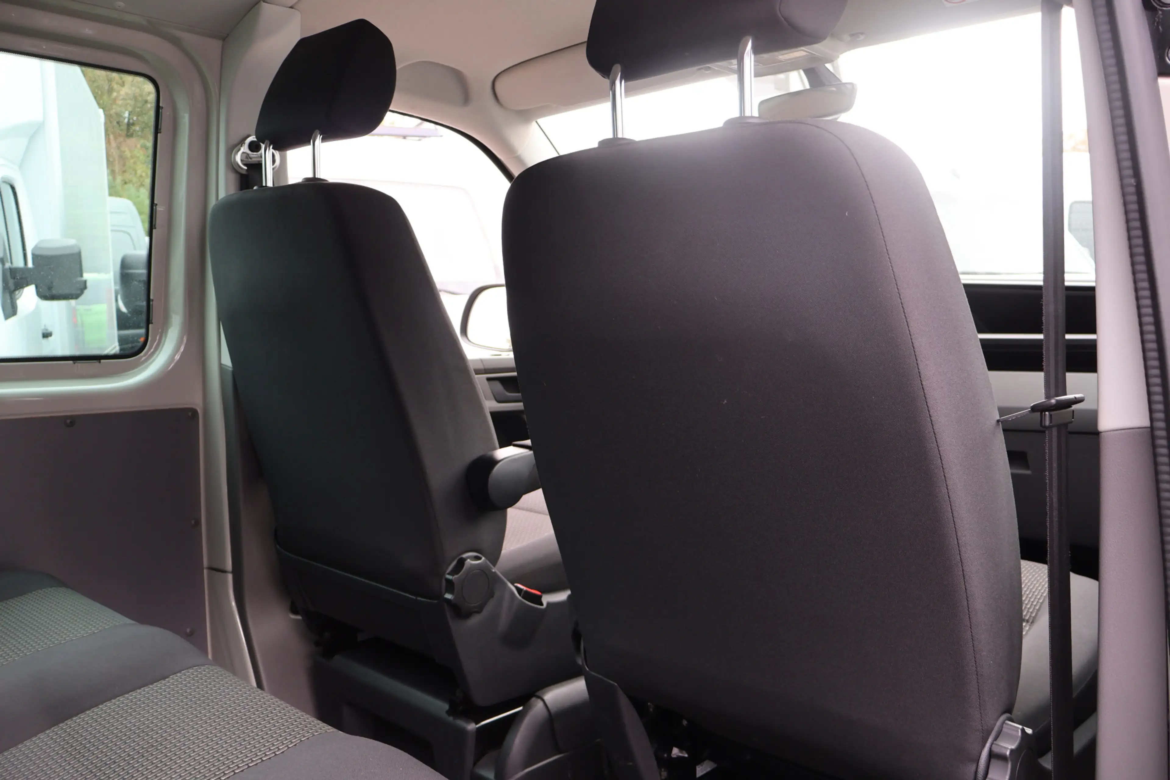 Volkswagen Transporter 2.0 TDI L2 H1 150pk Automaat DC (Wordt verwacht) — photo 36