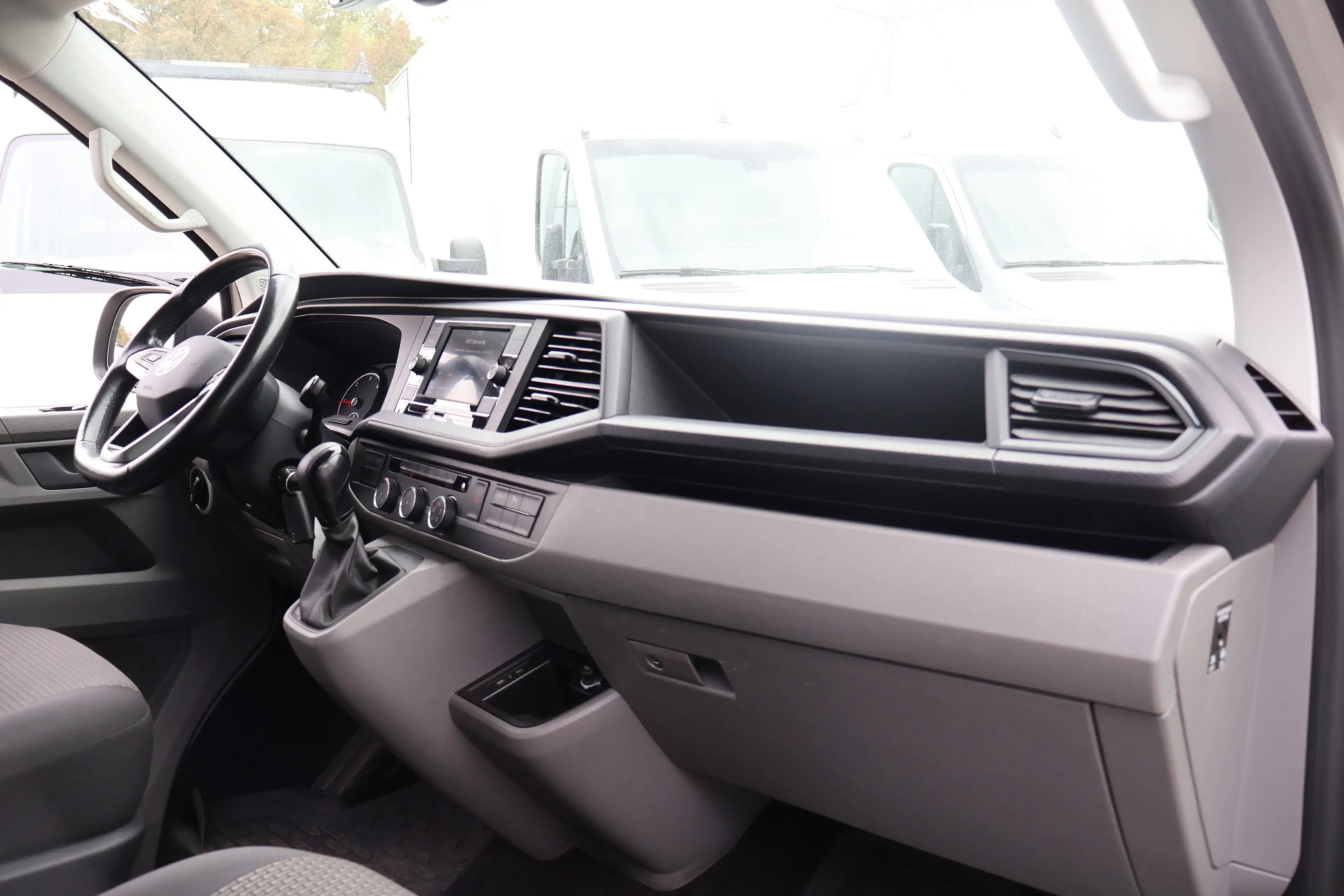 Volkswagen Transporter 2.0 TDI L2 H1 150pk Automaat DC (Wordt verwacht) — photo 34