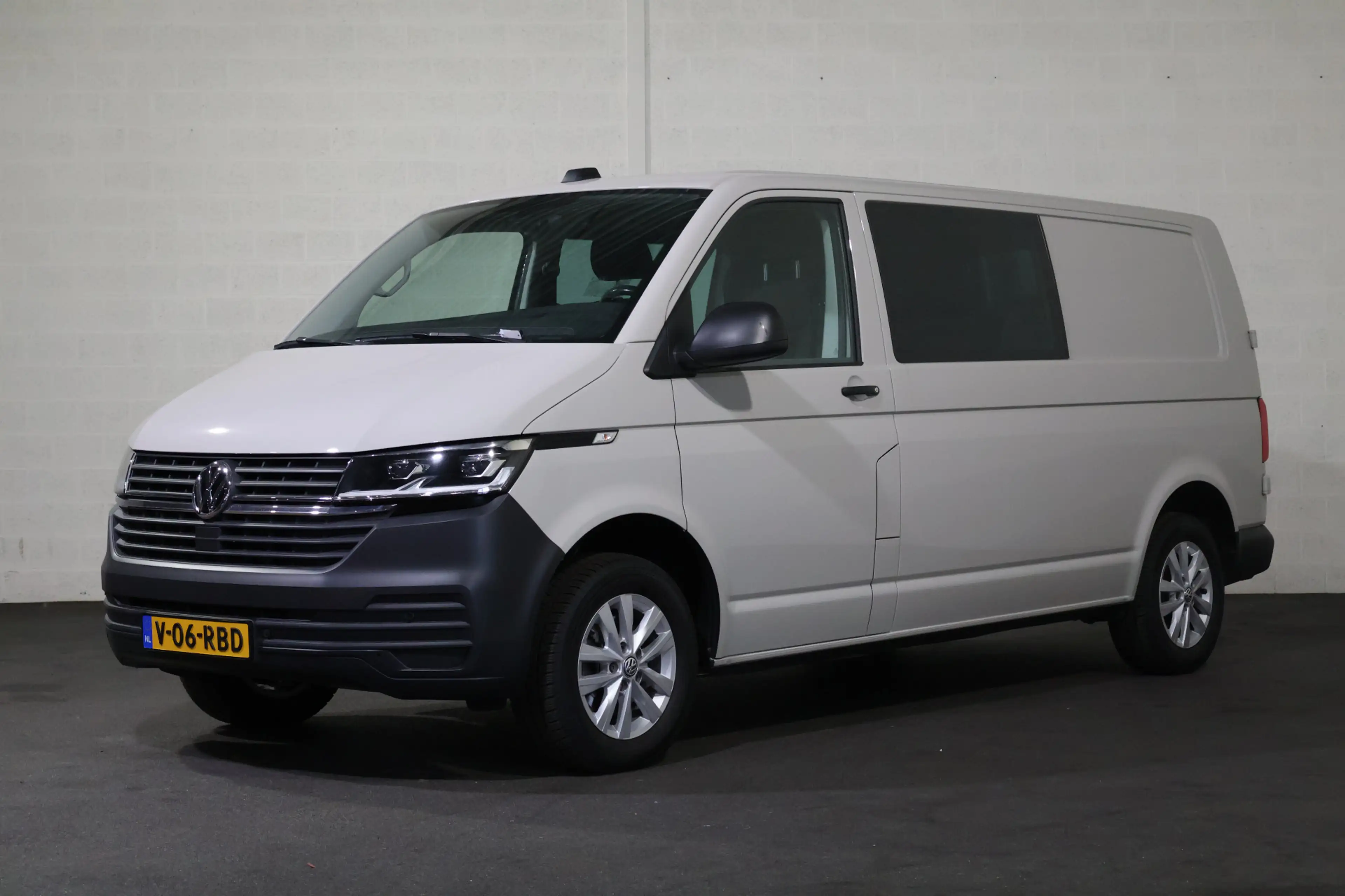 Volkswagen Transporter 2.0 TDI L2 H1 150pk Automaat DC (Wordt verwacht) — photo 4