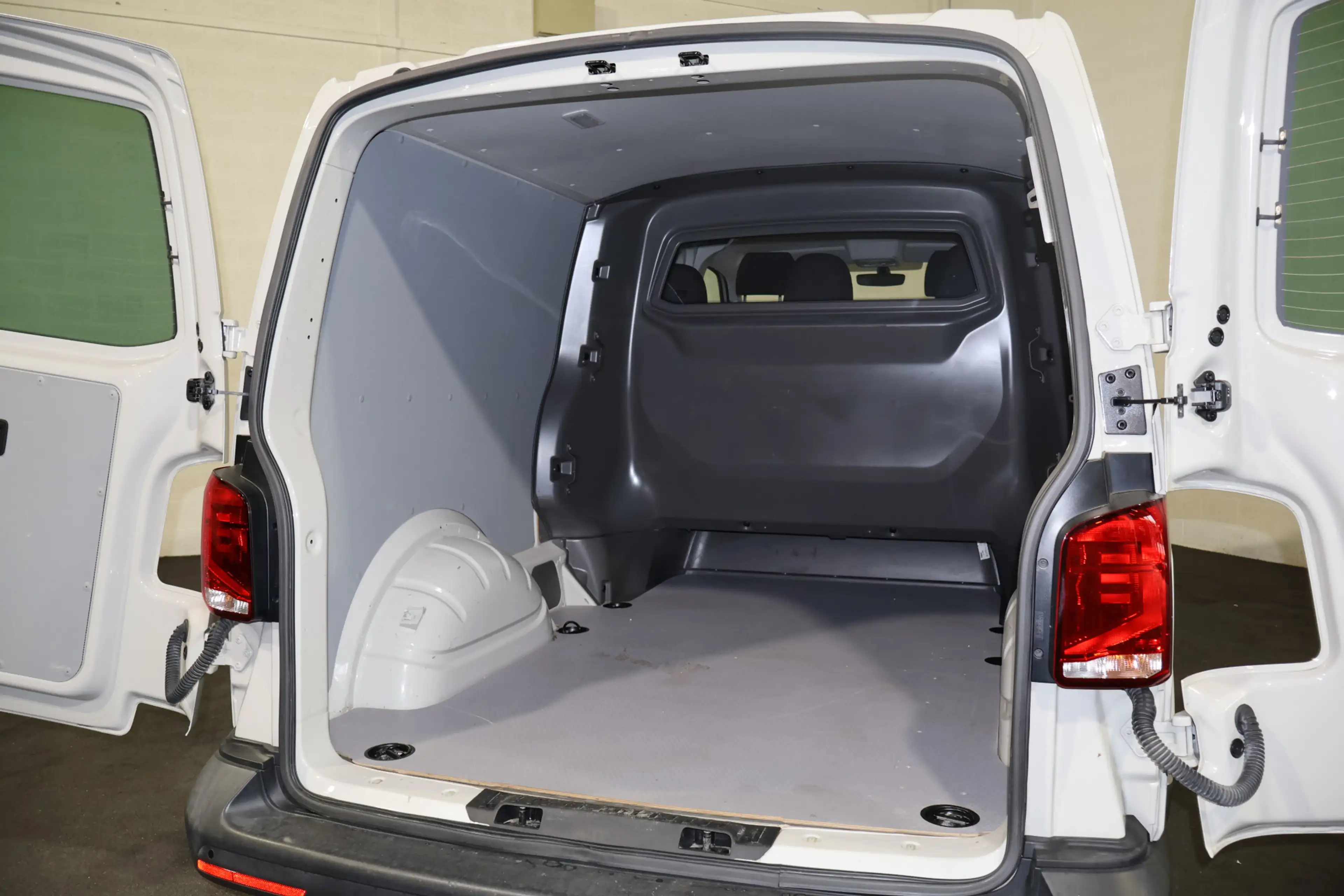 Volkswagen Transporter 2.0 TDI L2 H1 150pk Automaat DC (Wordt verwacht) — photo 15