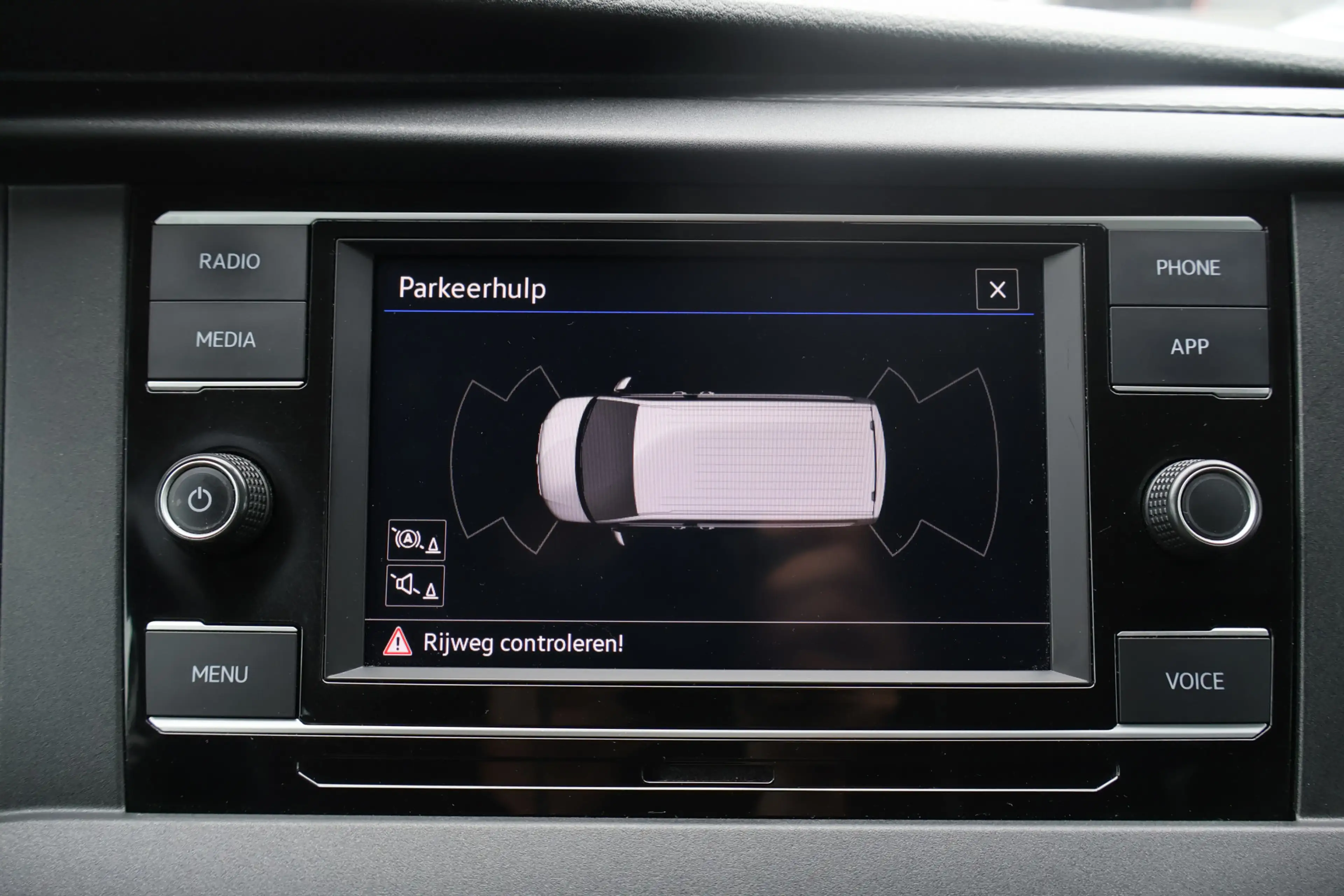 Volkswagen Transporter 2.0 TDI L2 H1 150pk Automaat DC (Wordt verwacht) — photo 24