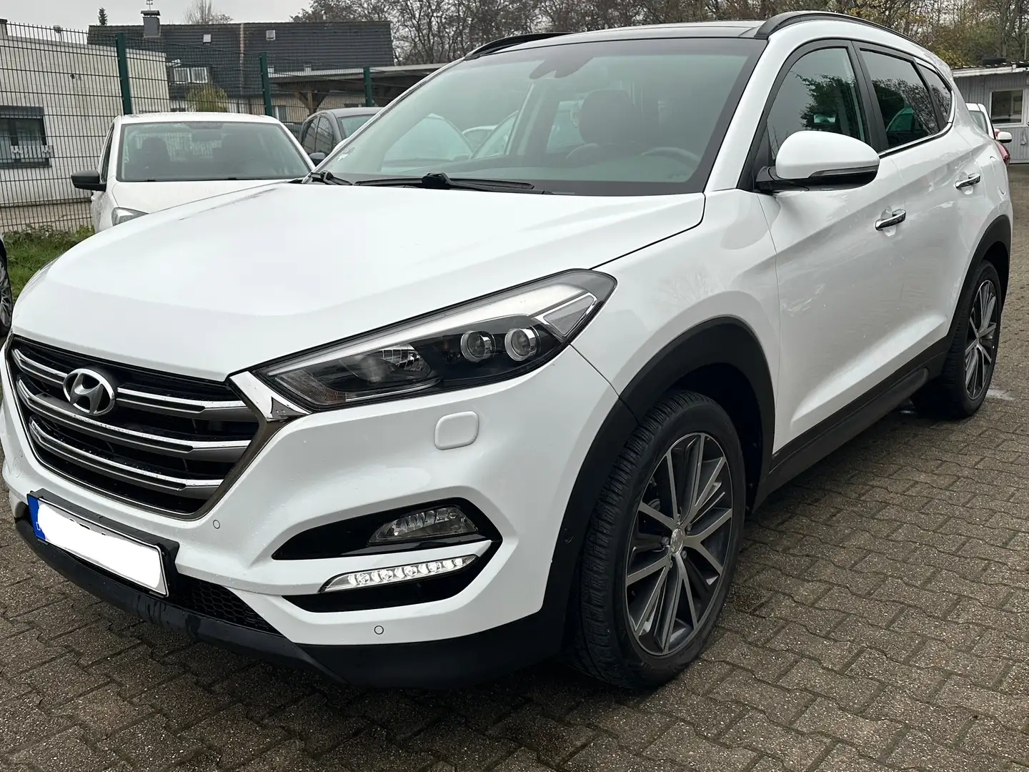 Hyundai TUCSON Premium 4WD Weiß - 1