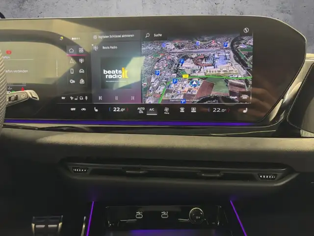 Audi A6 view 14
