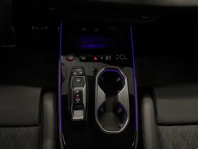 Audi A6 view 13