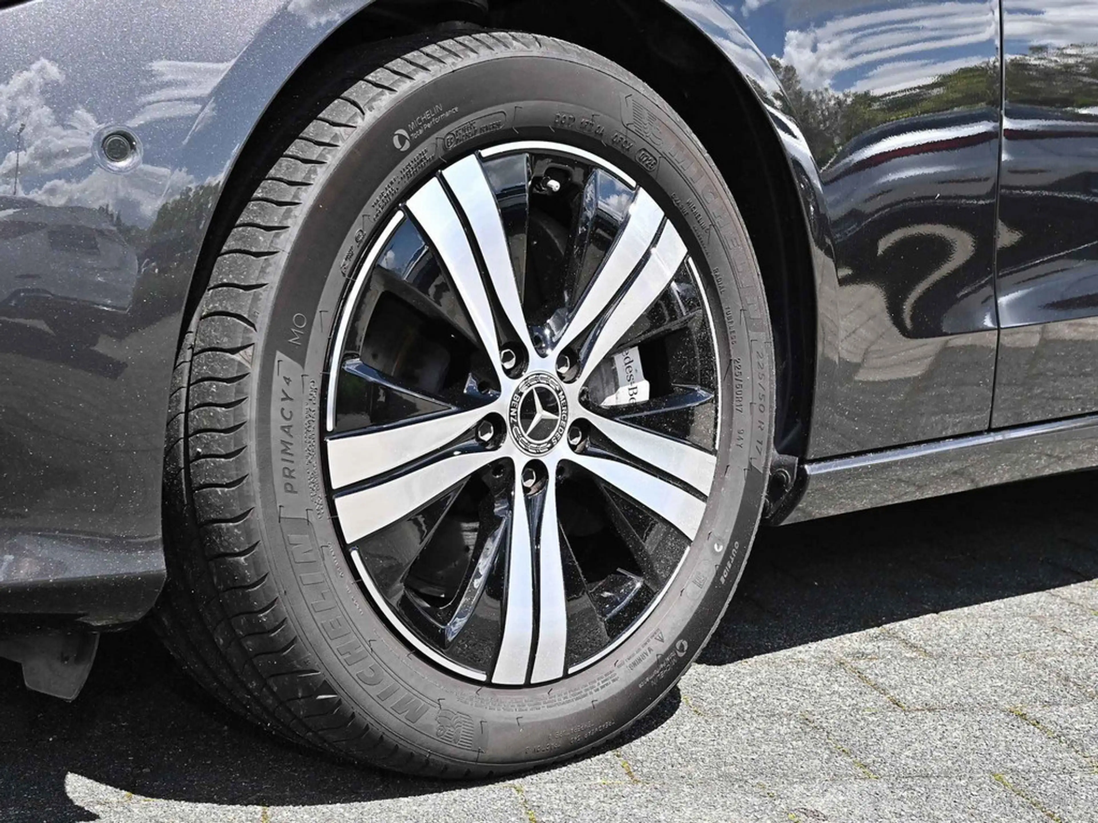Mercedes-Benz C 300 de 4M T Avantgarde Premium+ AHK PANO BT — photo 11