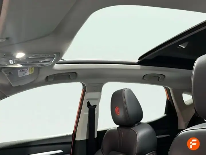 MG ZS 2023, foto 18