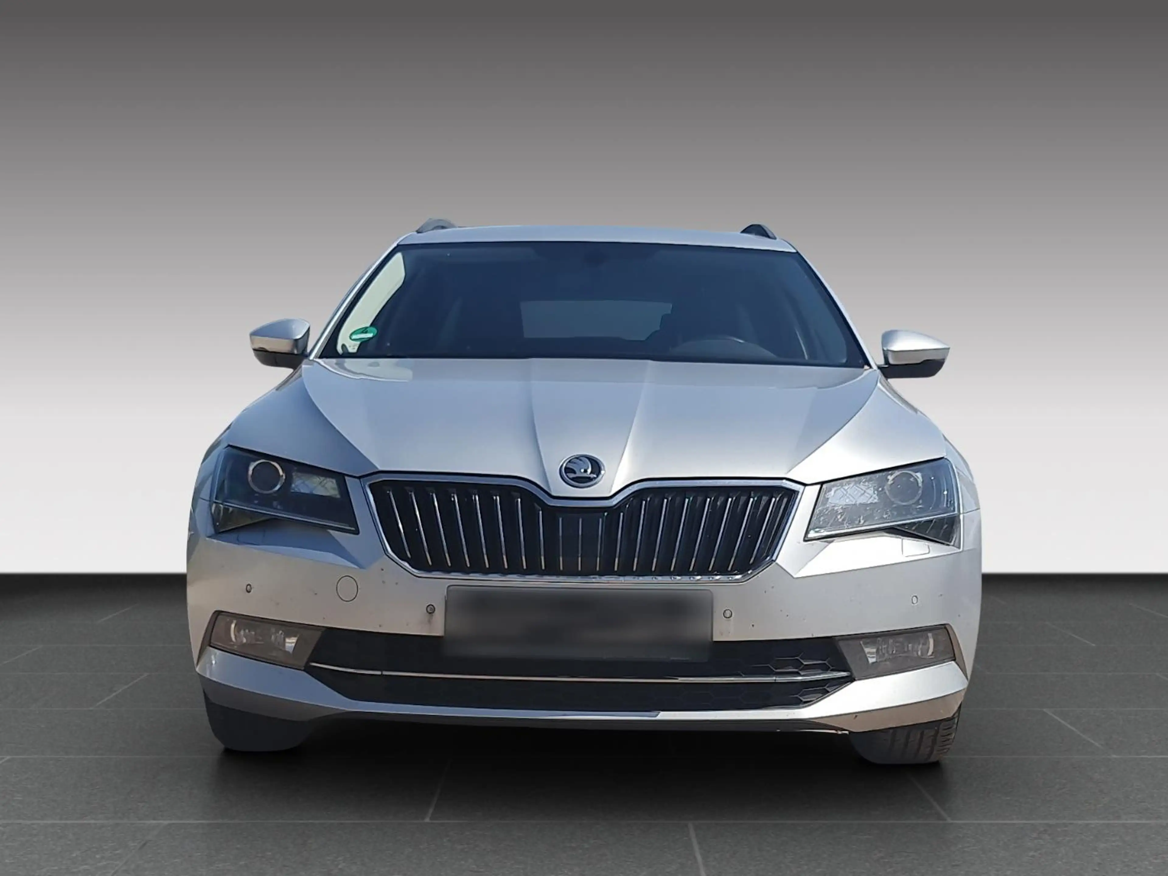 Skoda Superb 2.0 TDI — photo 7