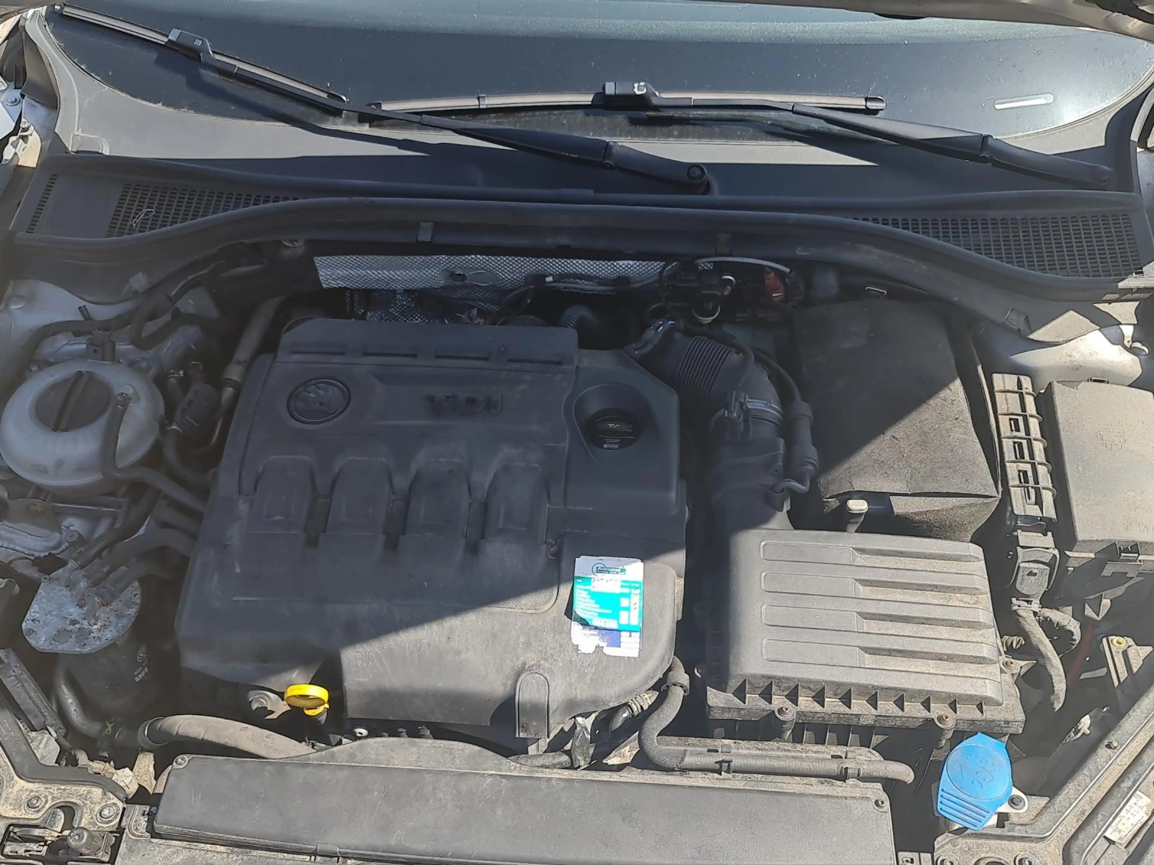 Skoda Superb 2.0 TDI — photo 13
