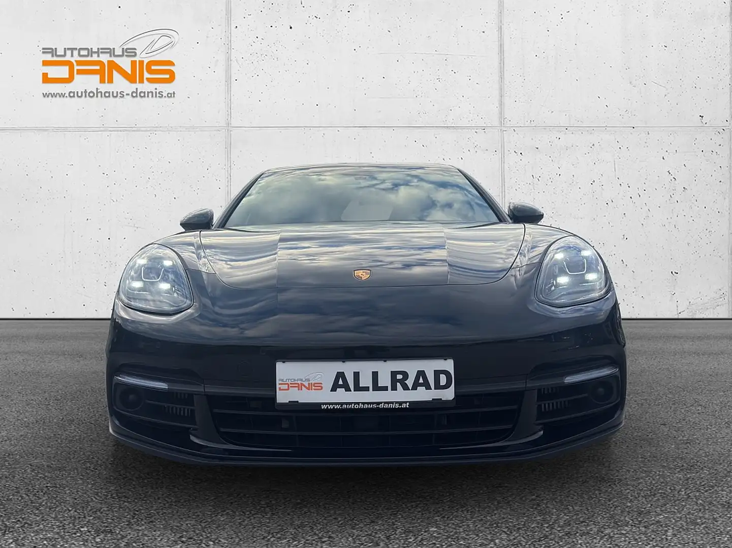 Porsche Panamera 4 E-Hybrid PHEV Sport Turismo Aut. Schwarz - 2