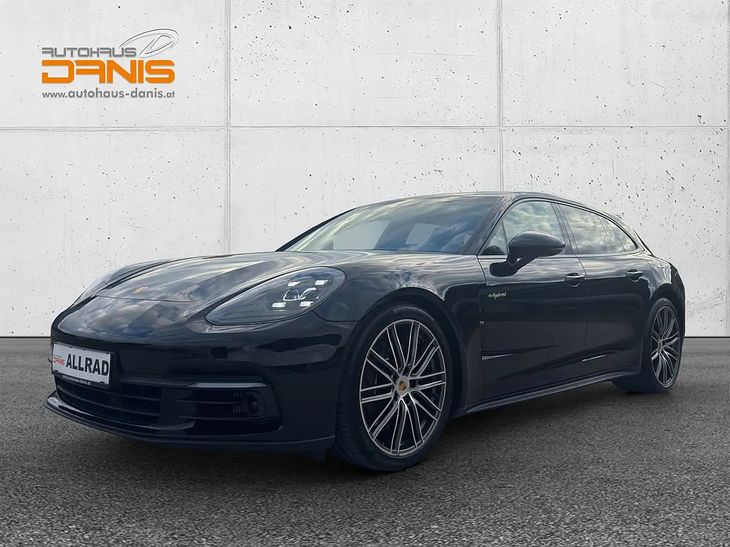 Porsche Panamera 4 E-Hybrid PHEV Sport Turismo Aut. Schwarz - 1