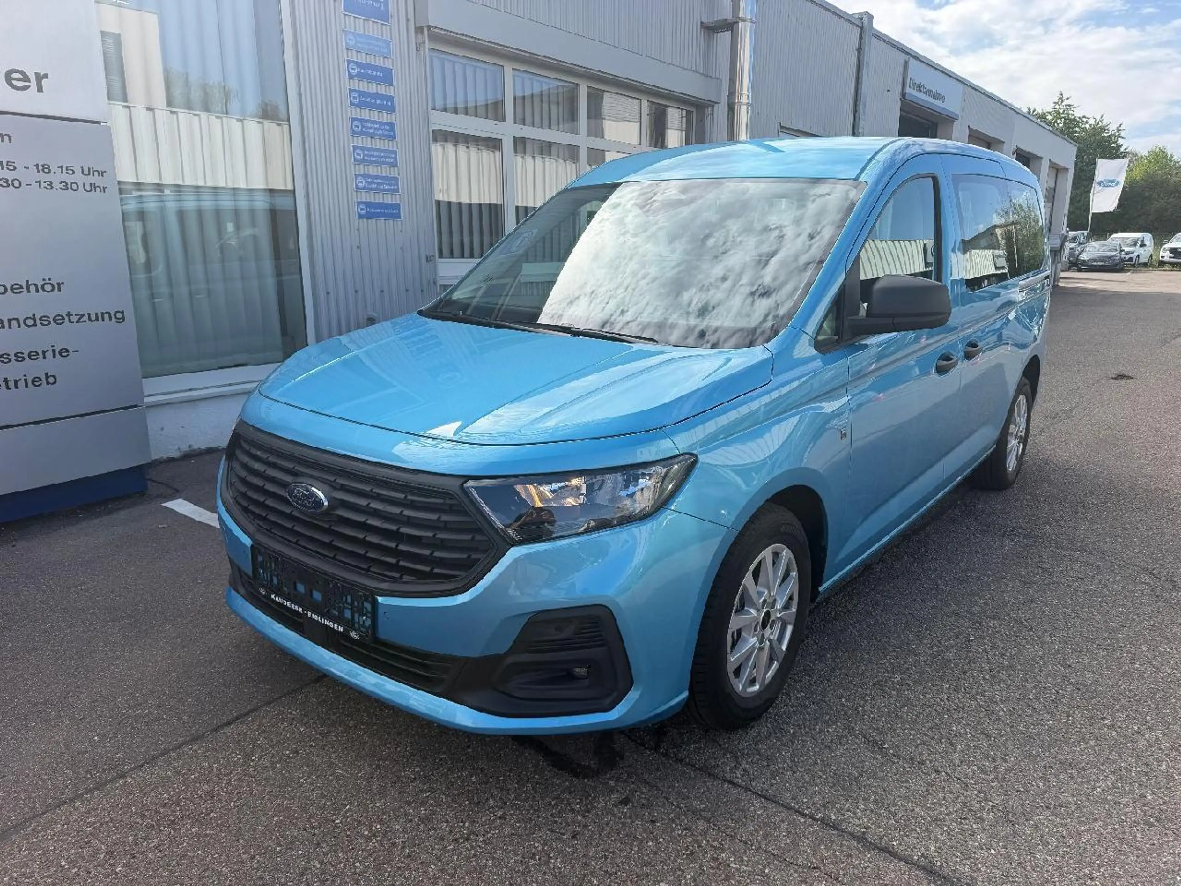 Ford Grand Tourneo Trend