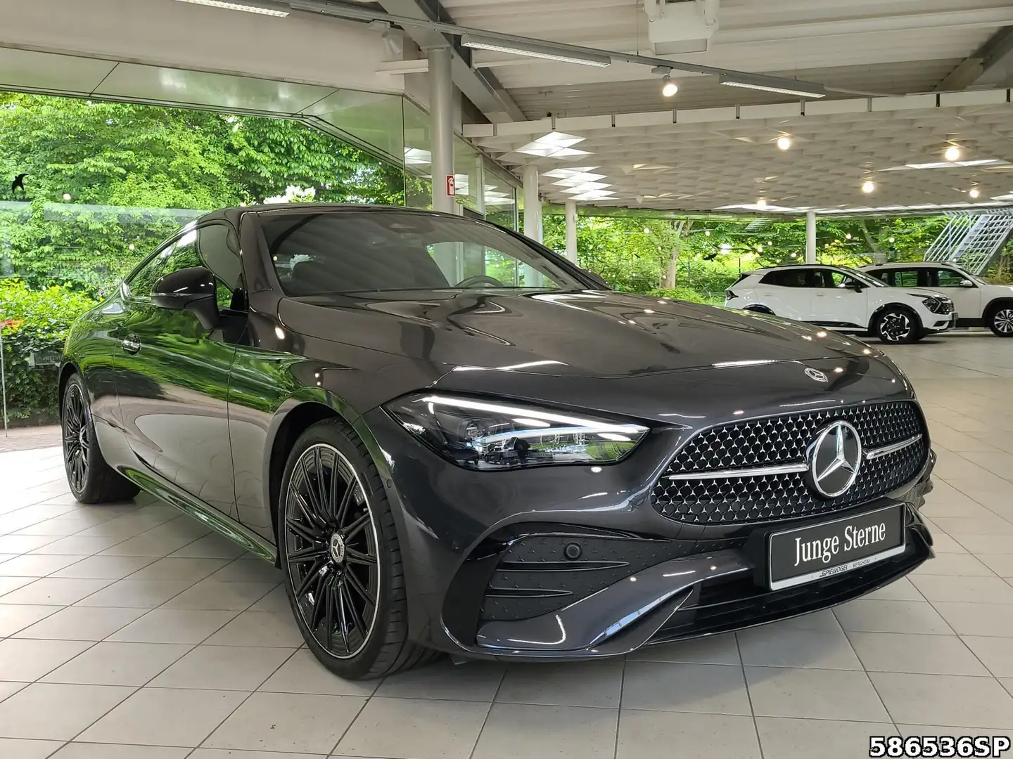 Mercedes-Benz CLE 300 4M AMG Coupé Pano Night Memory 20" Grau - 2