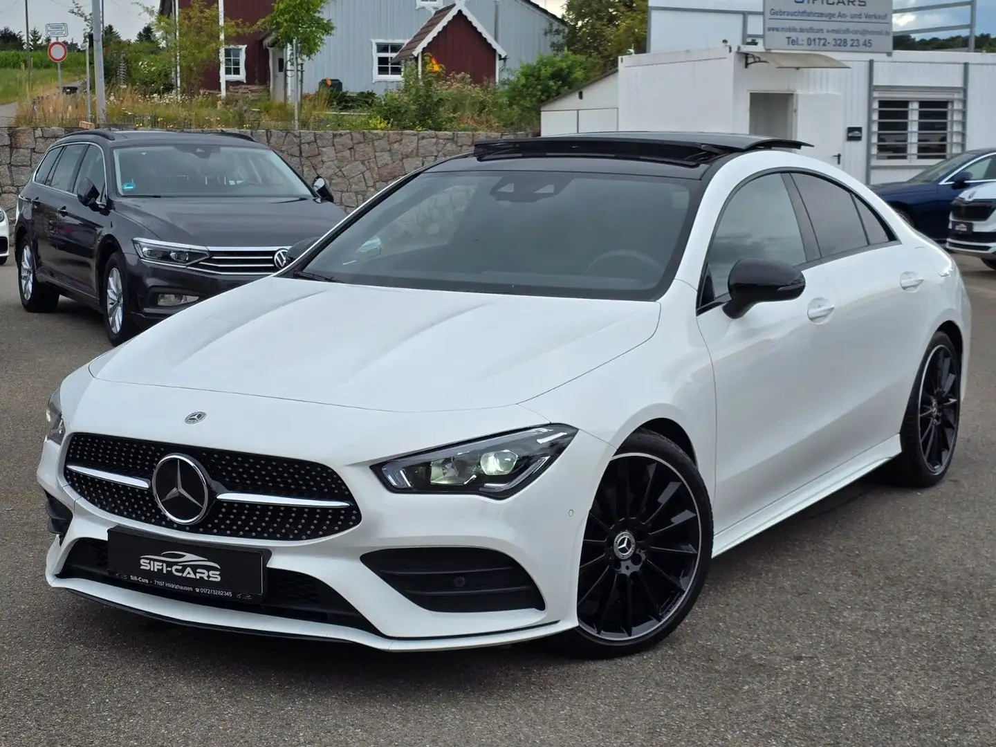 Mercedes-Benz CLA 200 d*AMG LINE*NAVI*LEDER*LED*PANO*DISTR*19" Blanc - 1