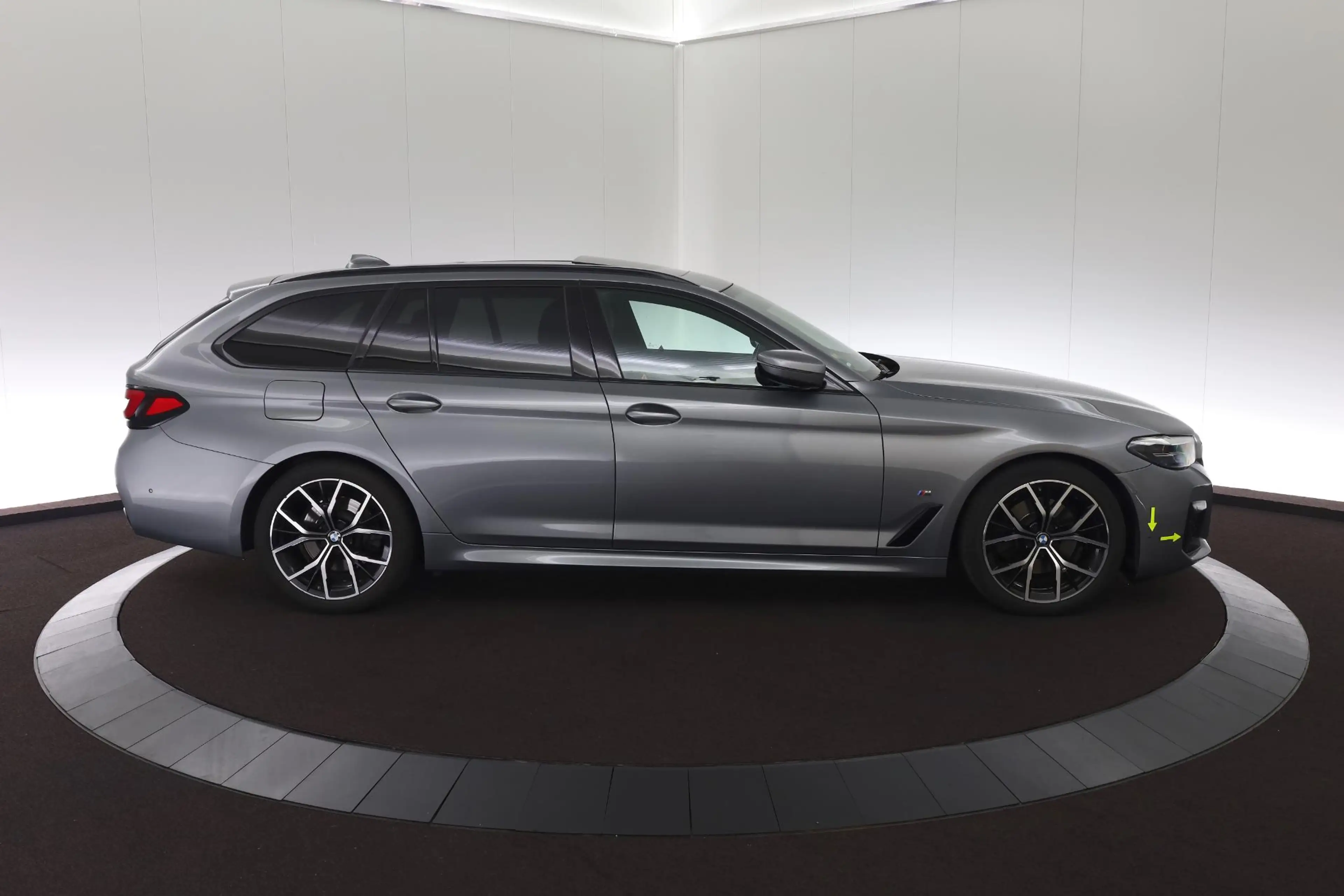 BMW 520 5-serie Touring 520d 190pk -M Sport / Pano / Shado — photo 7