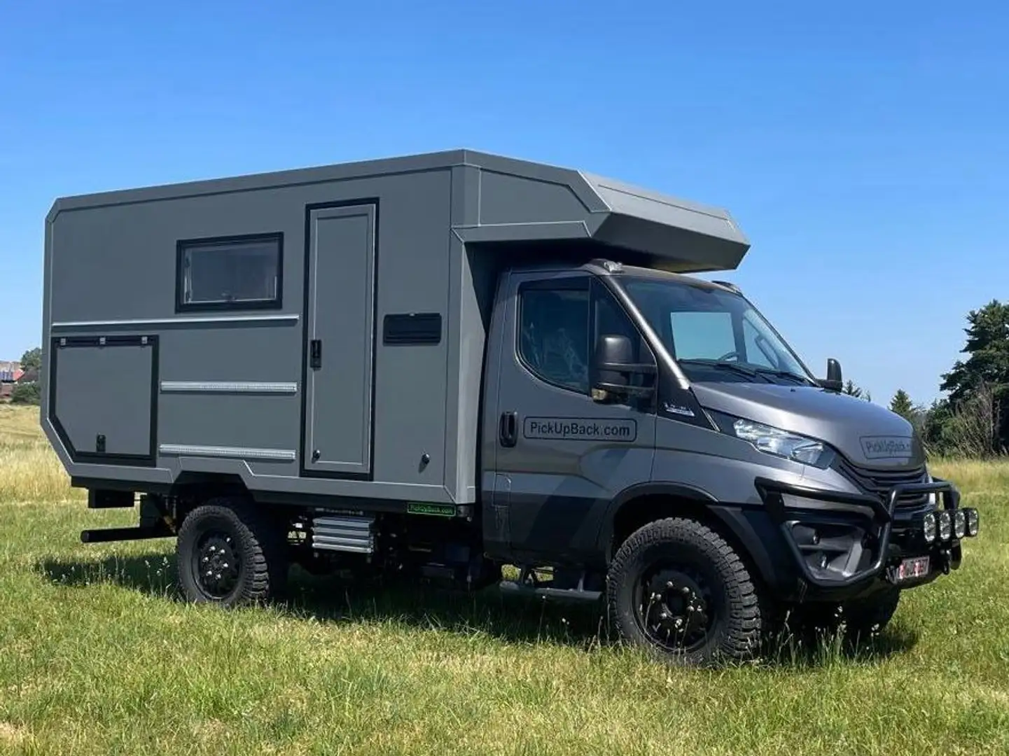 Iveco Daily 4x4 mit Exped.43.S Weltreisekabine Grau - 1