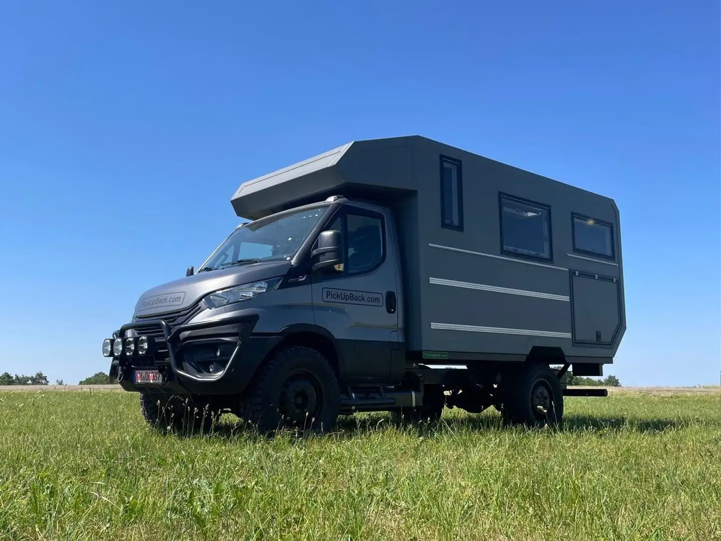 Iveco Daily 4x4 mit Exped.43.S Weltreisekabine Grau - 2