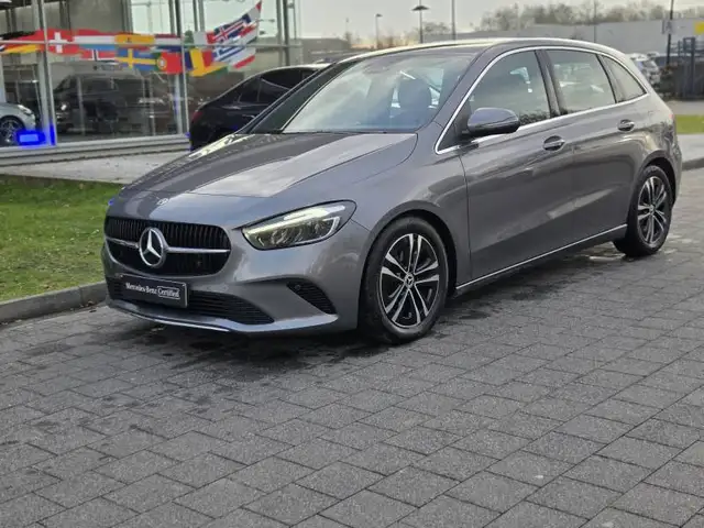 Mercedes-Benz Dsl (W247) 180 d Luxury Line