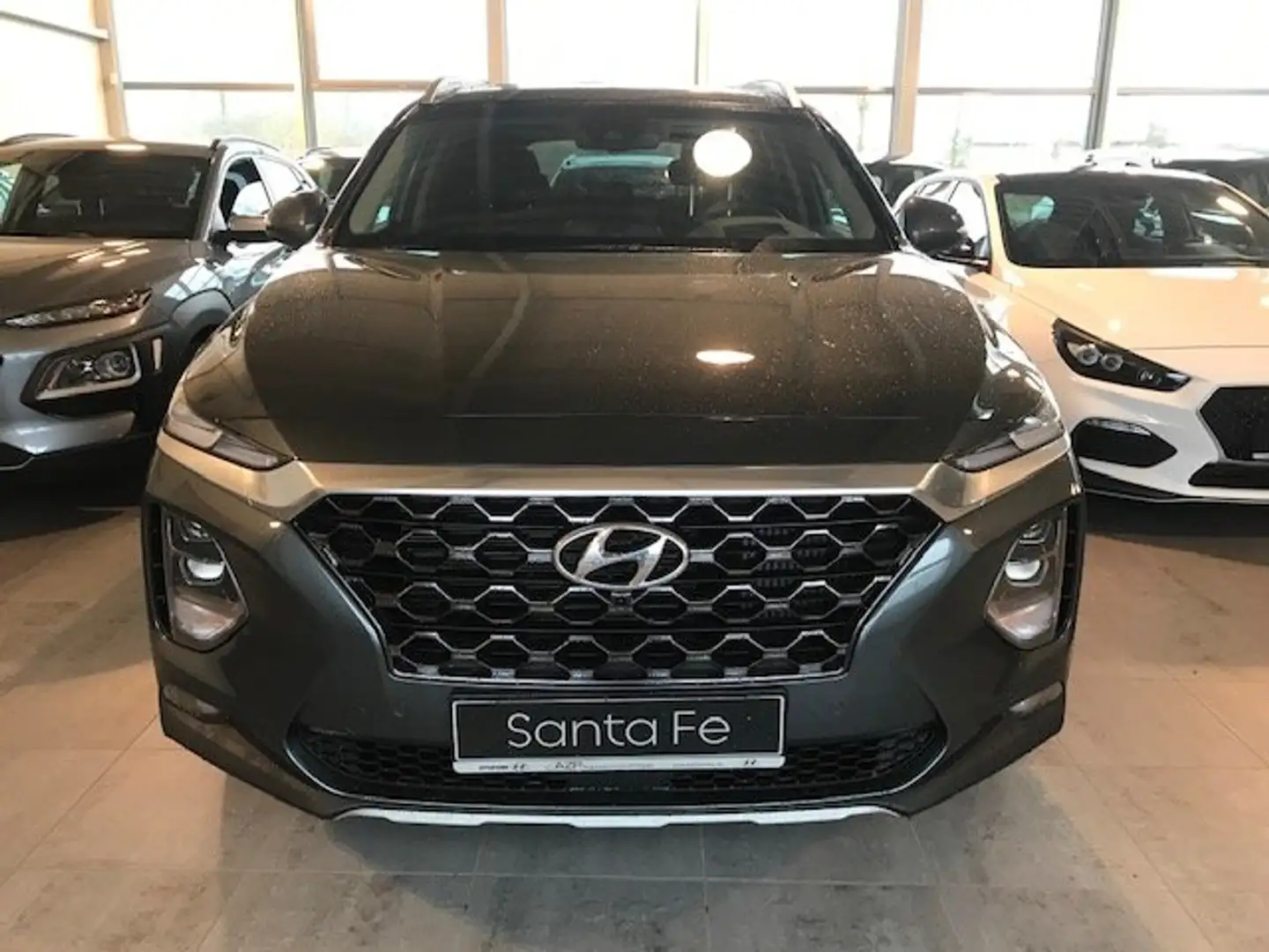 Hyundai SANTA FE Santa Fe mit AHK 2.2 CRDi 4WD Automatik Premium Grau - 2