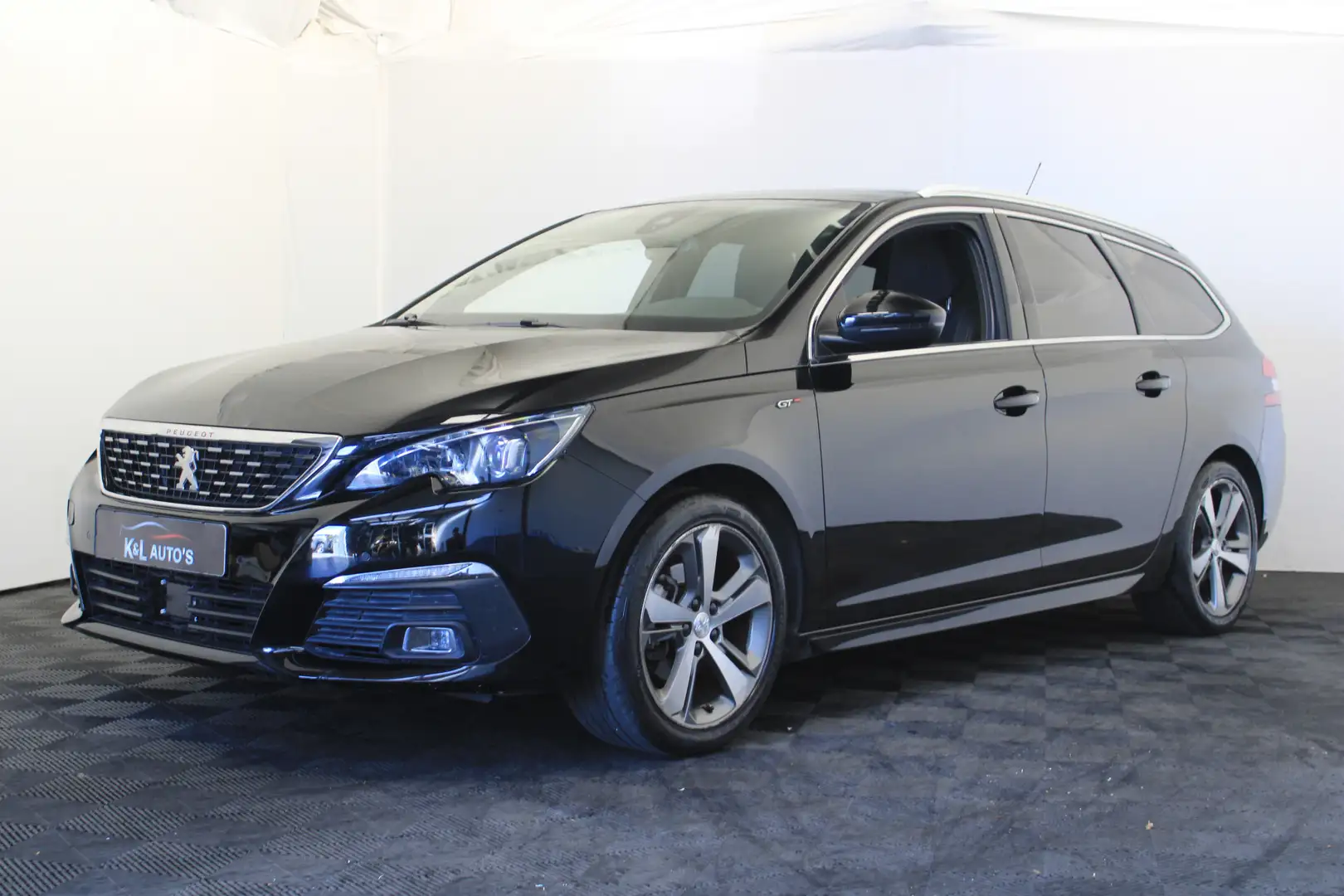 Peugeot 308 SW 1.2 PureTech GT-line |Pano|Camera|Trekhaak| Zwart - 1