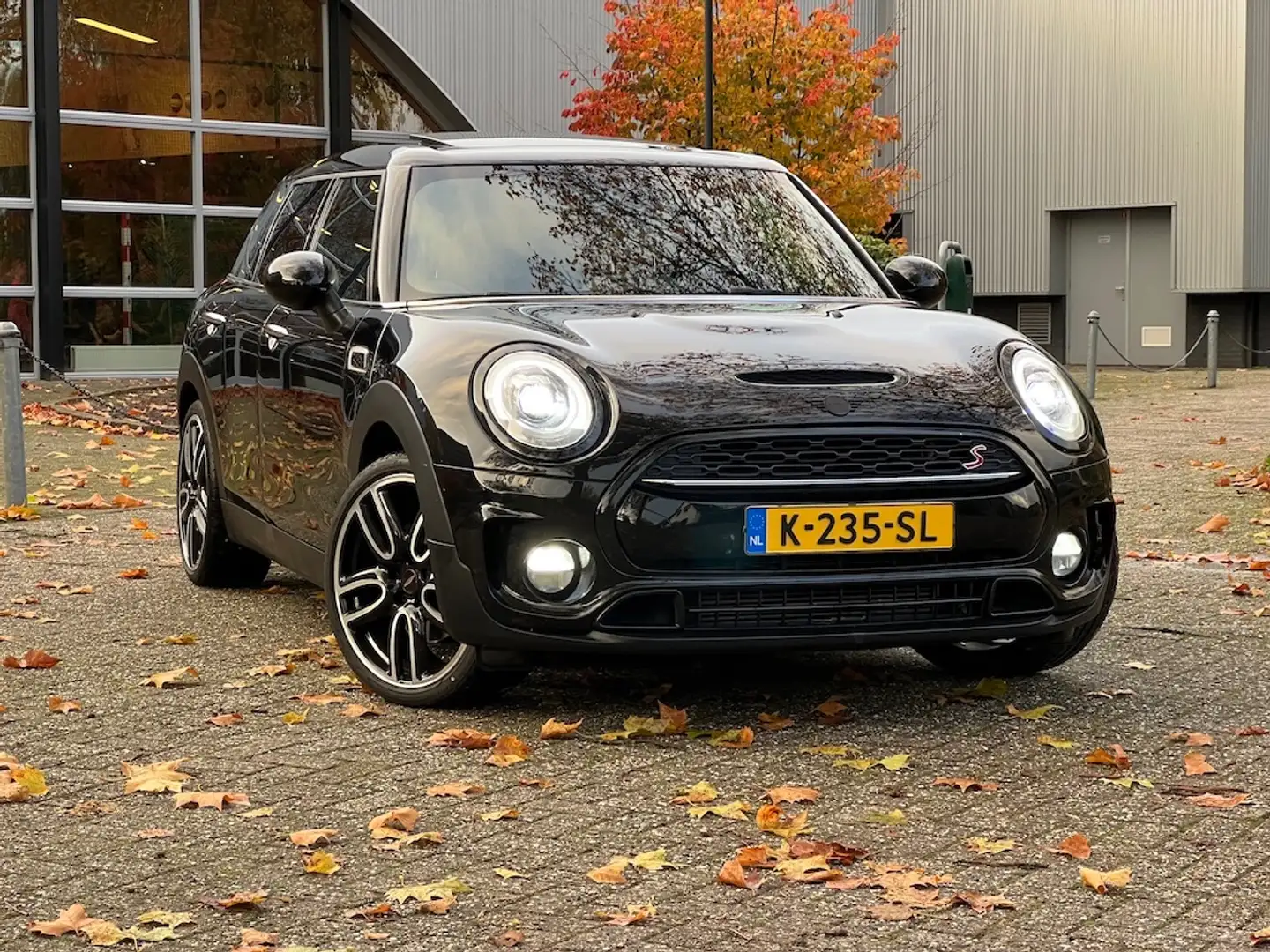 MINI Cooper S Clubman 2.0i 192pk automaat Panodak Leer CarPlay Stoelverw Noir - 2