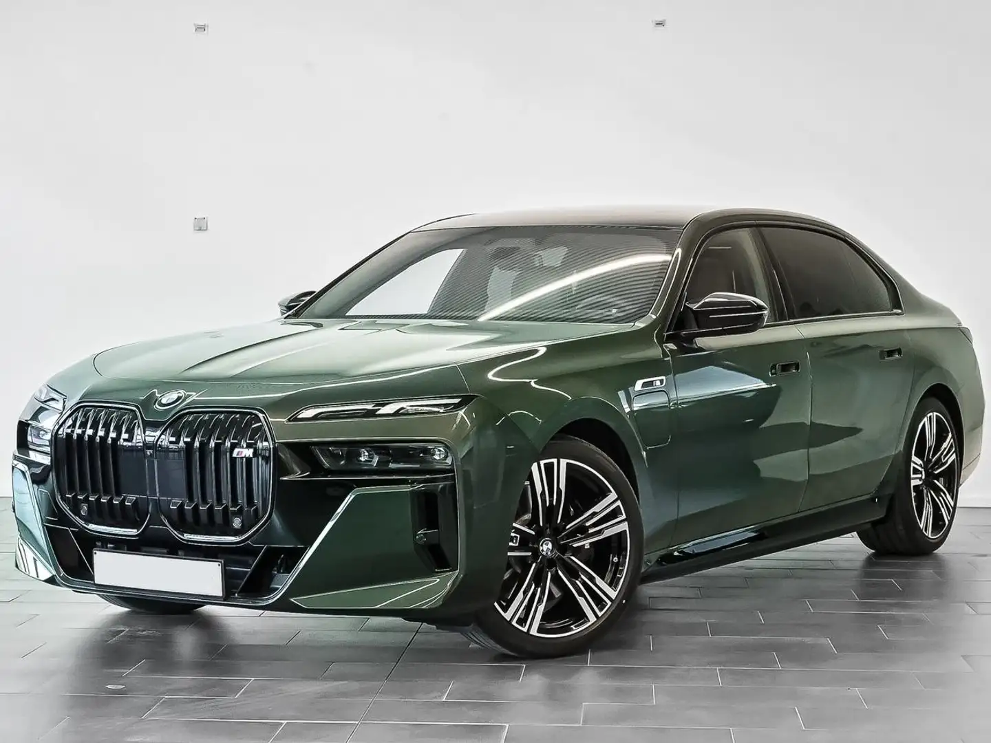 BMW 760 M760eXAS PHEV (420 kW) Vert - 1