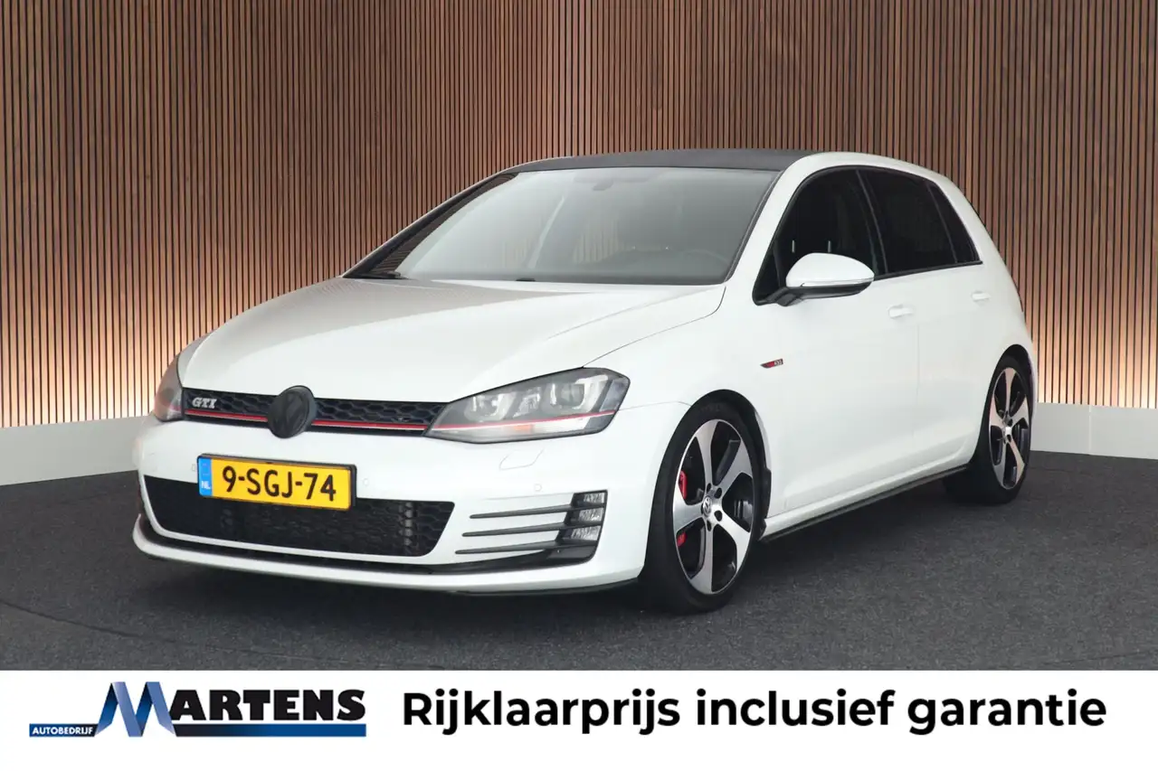 Volkswagen Golf GTI