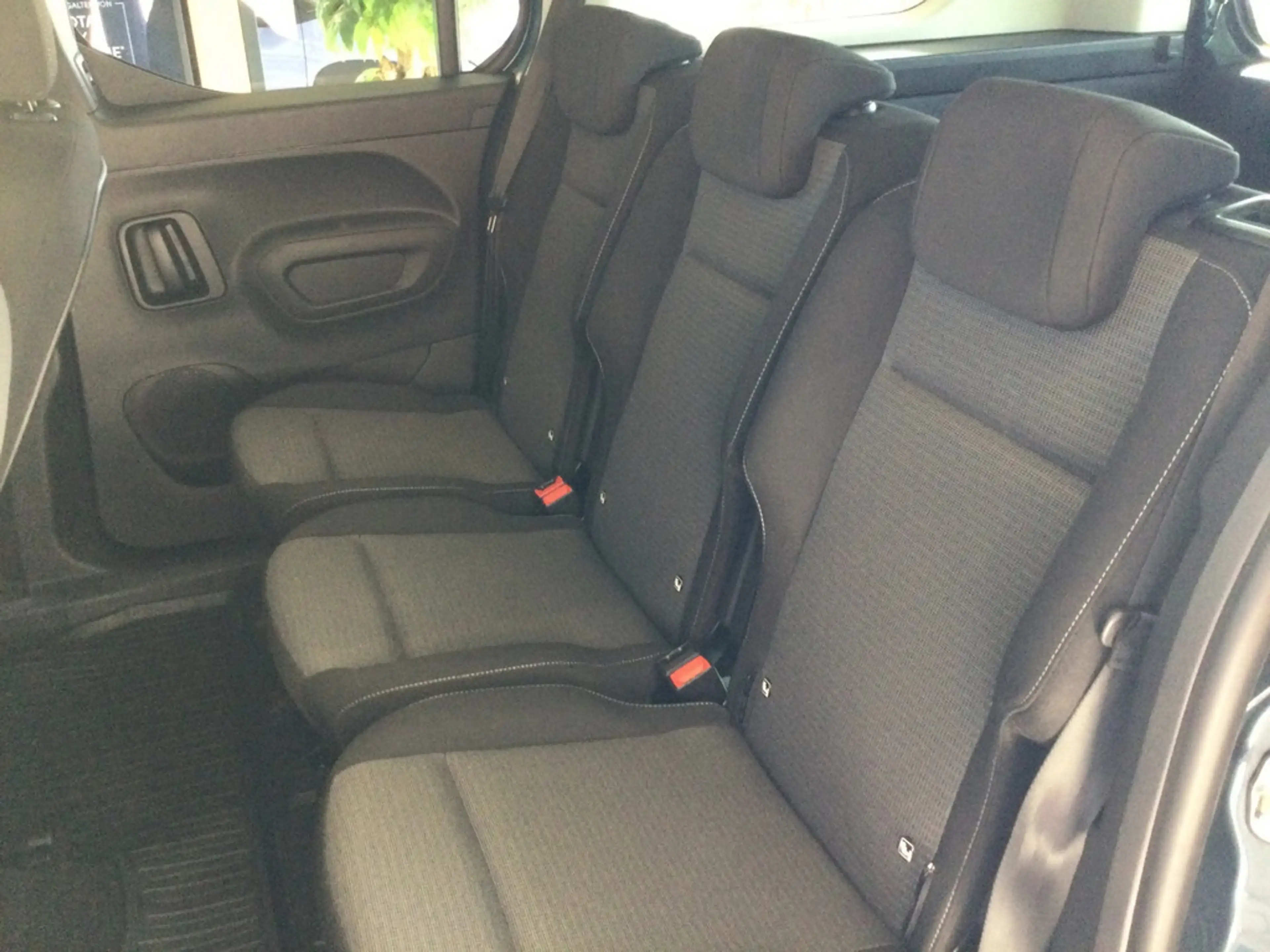 Toyota Proace City Verso 1.5 L2 Team Deutschland LED — photo 12